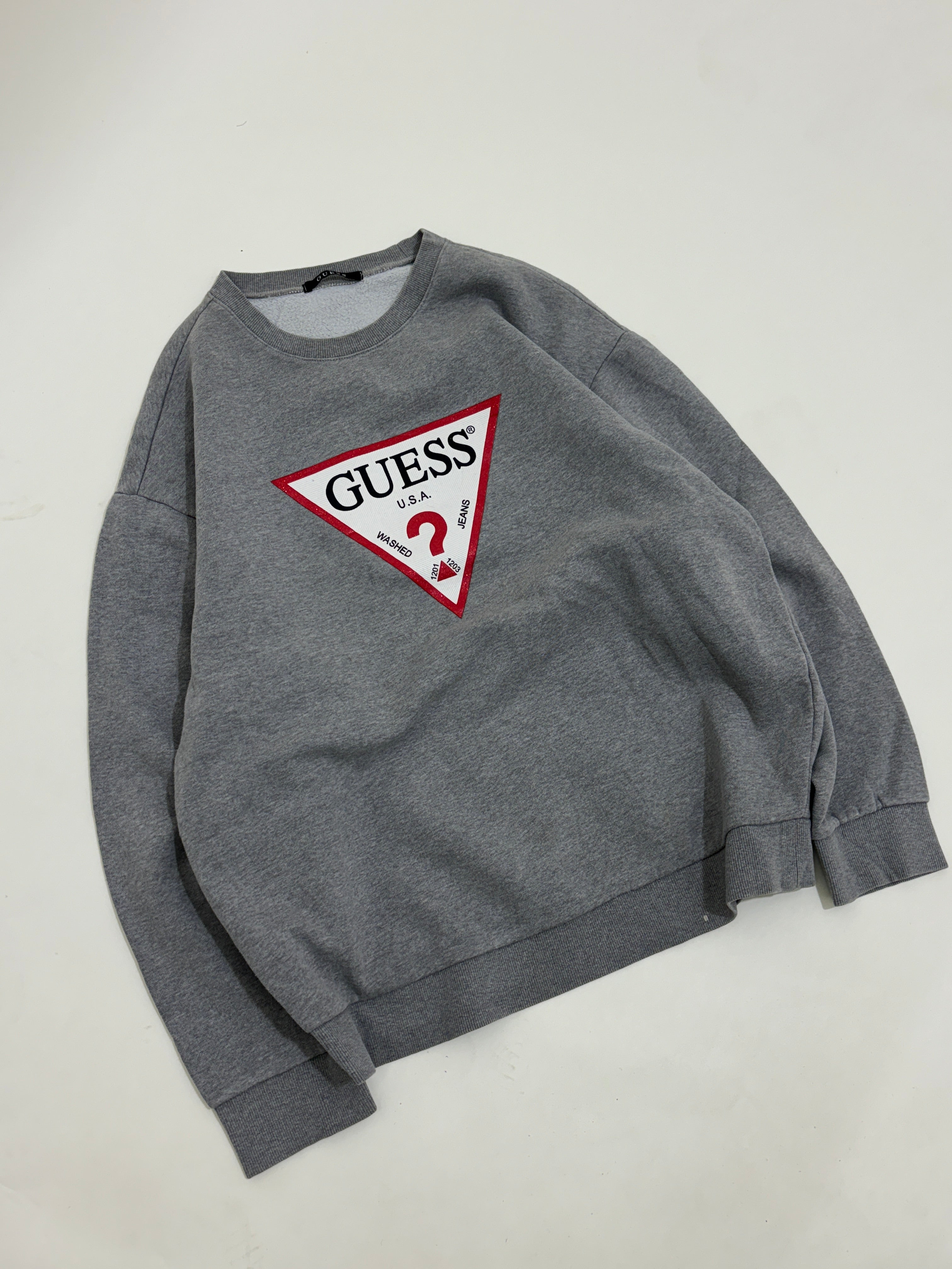 Guess sweatshirt