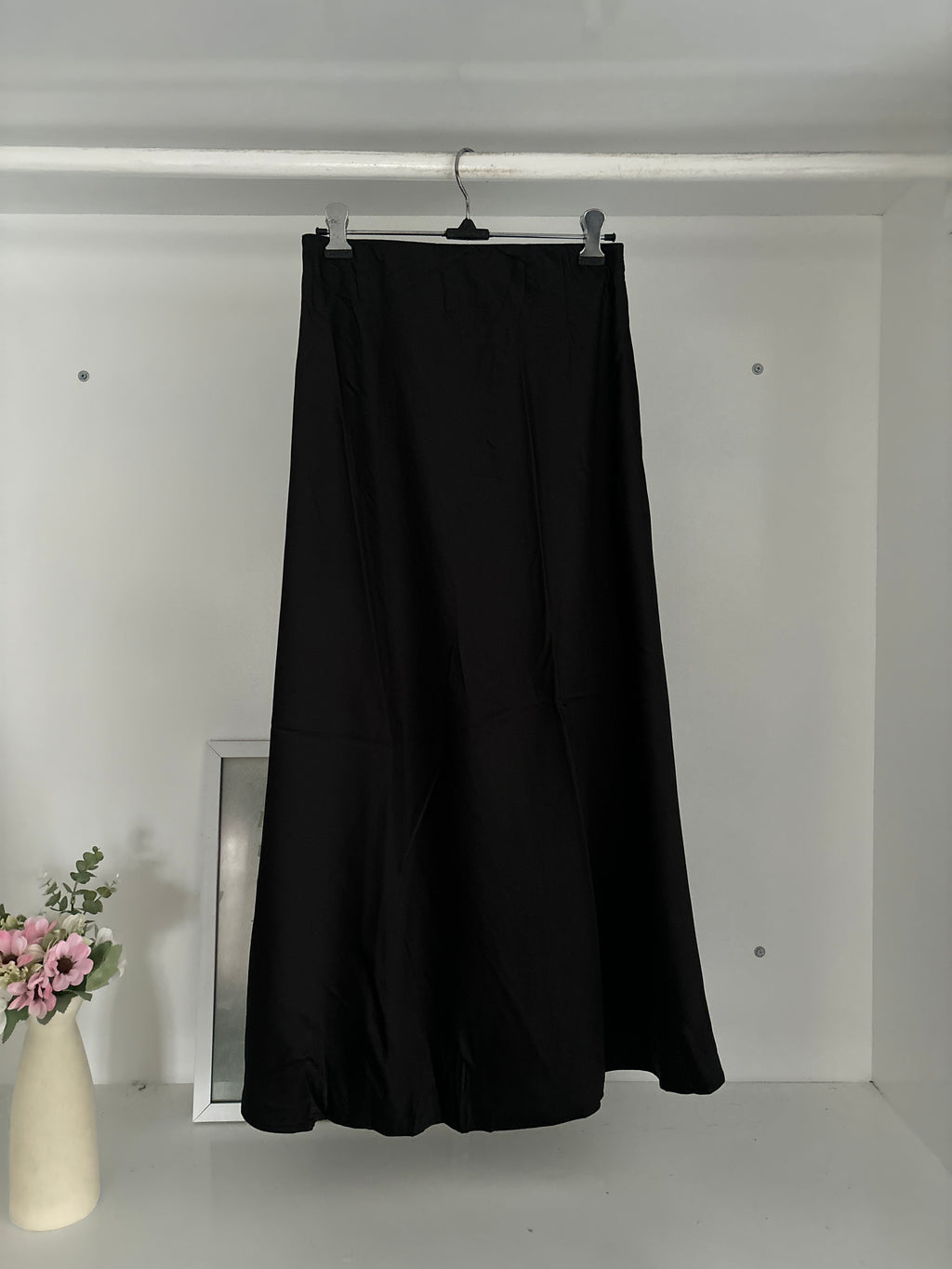 Satin black skirt