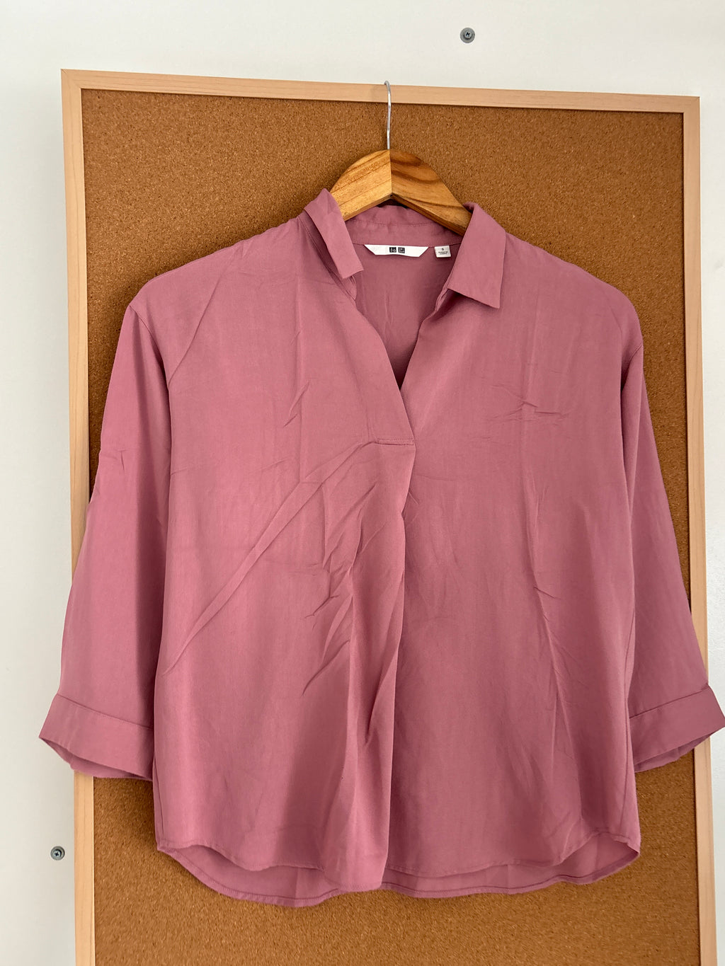 Uniqlo shirt