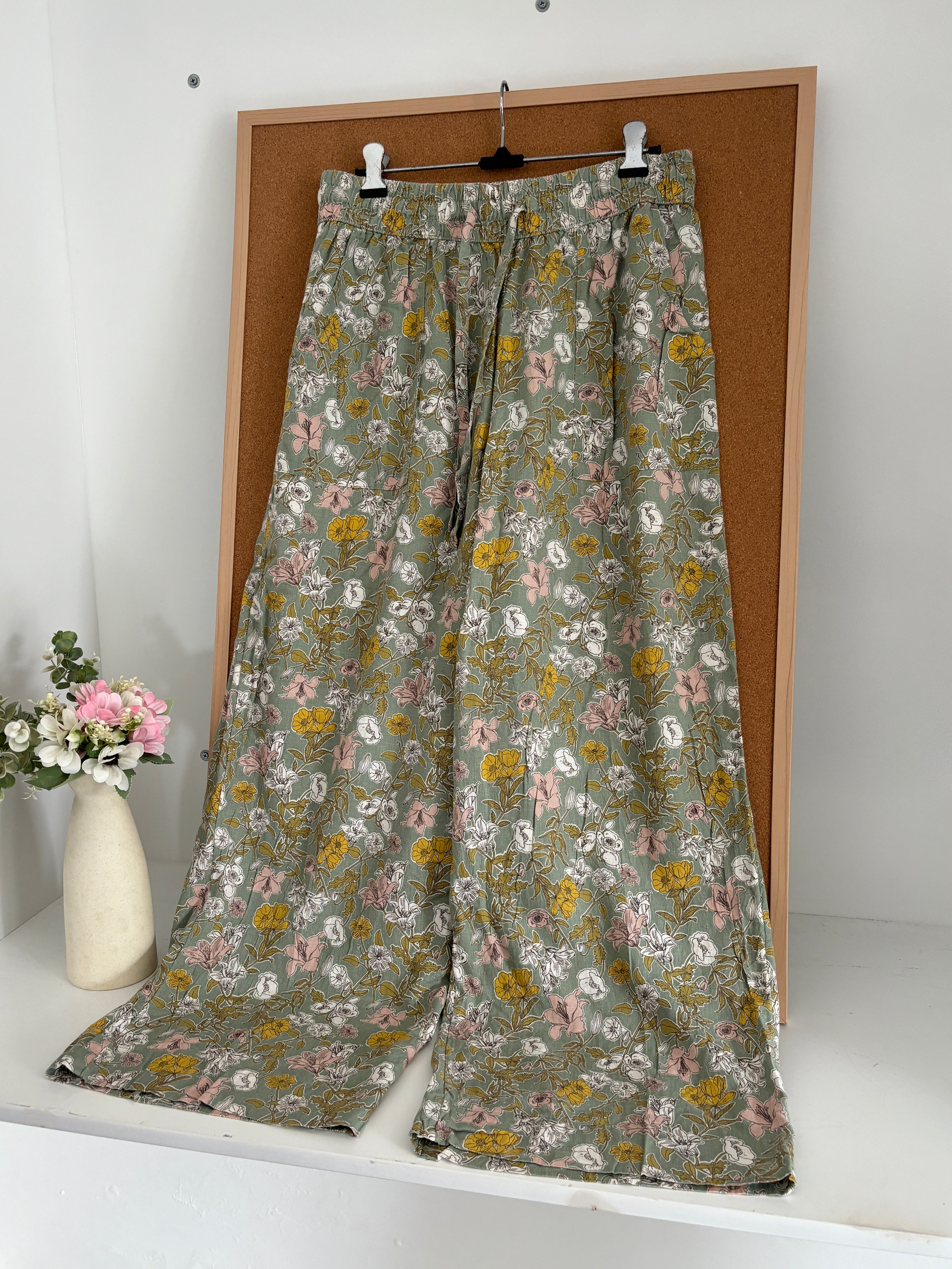 Printed Linen trousers