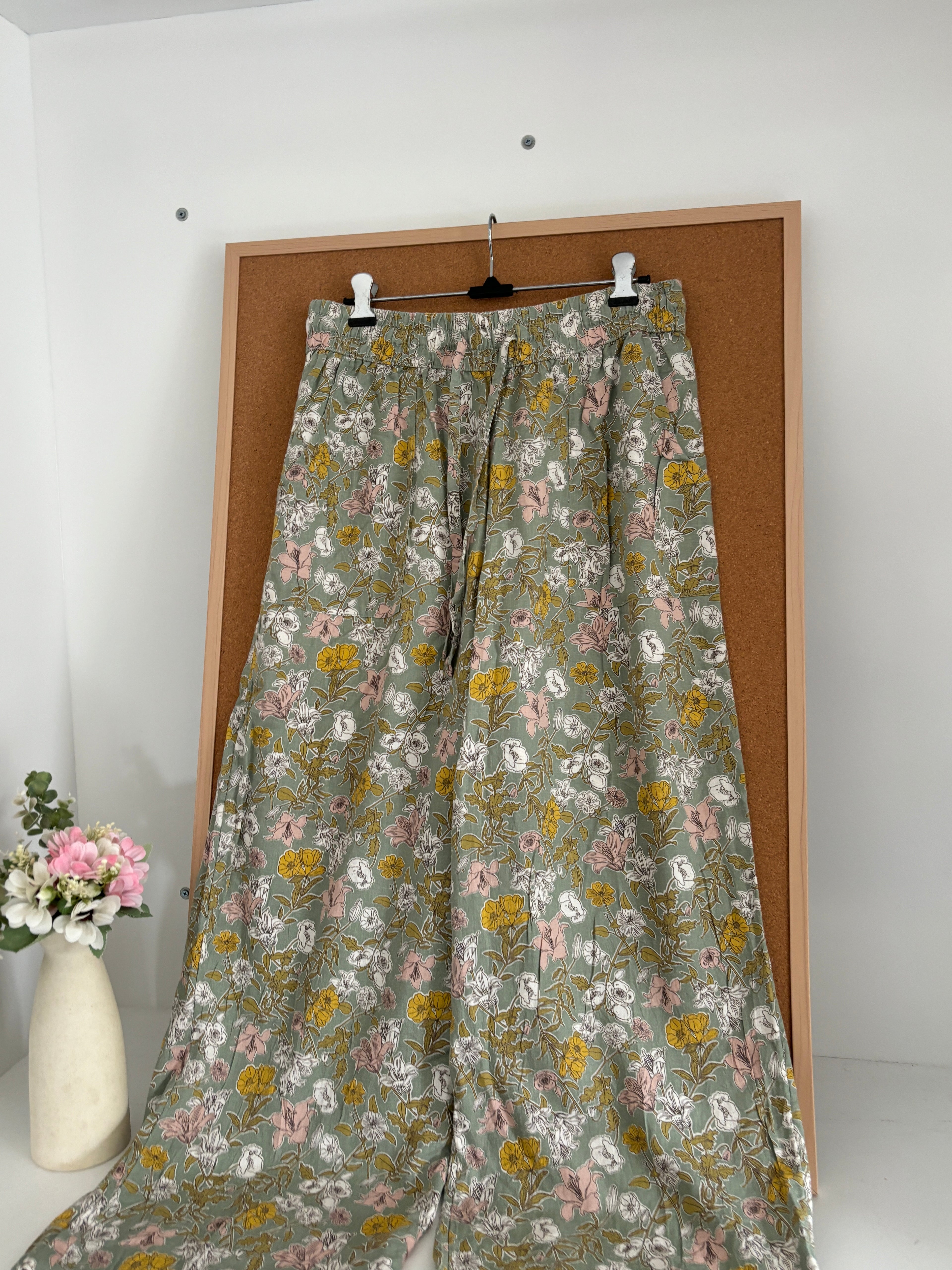 Printed Linen trousers