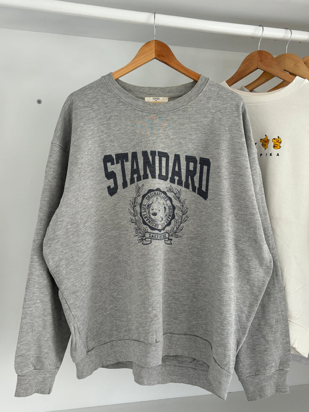 Graphic sweatshirt