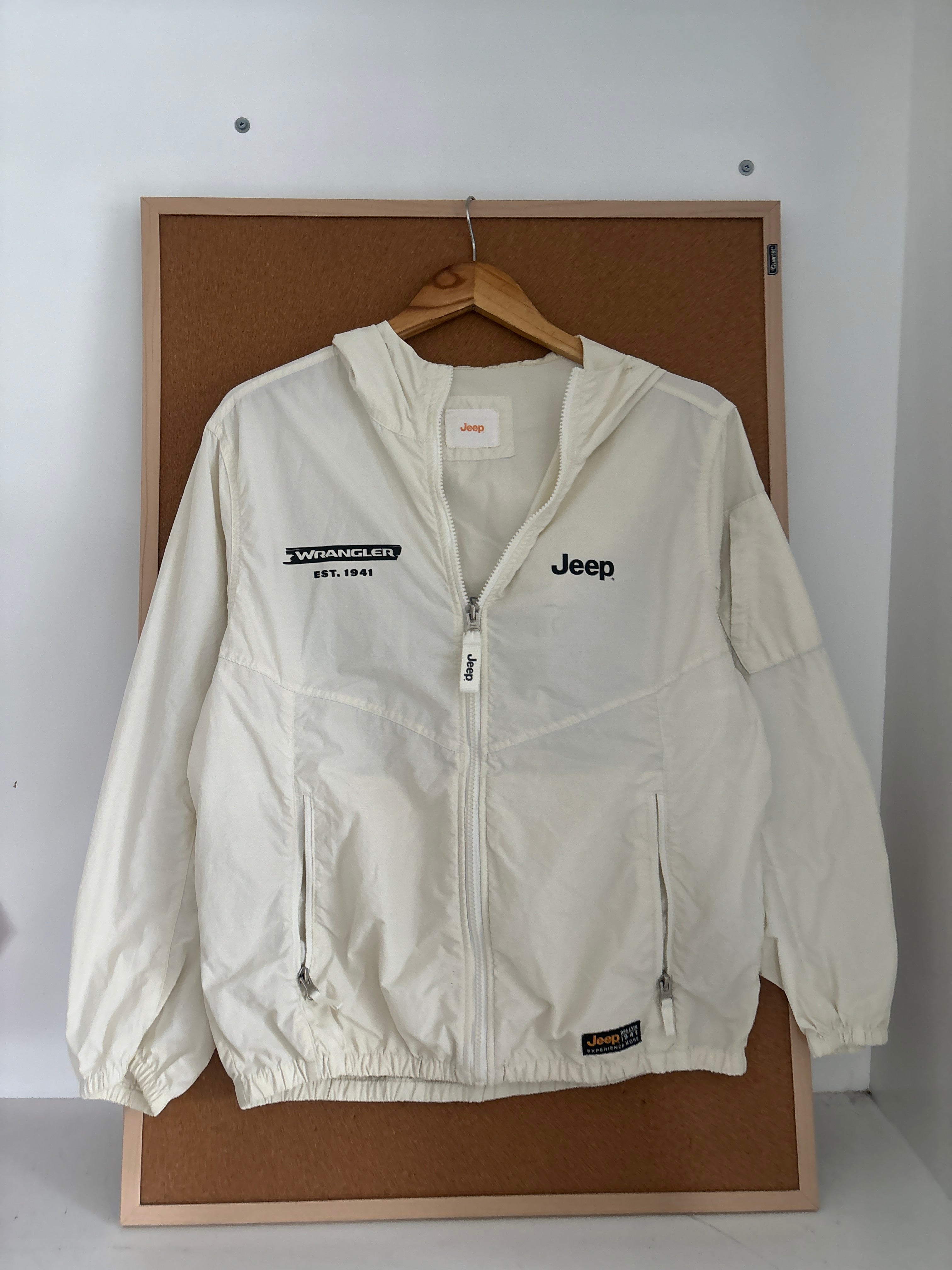 Jeep windbreaker