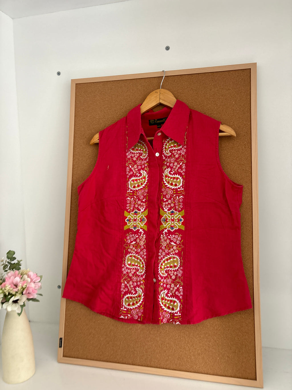 Linen embroidered shirt