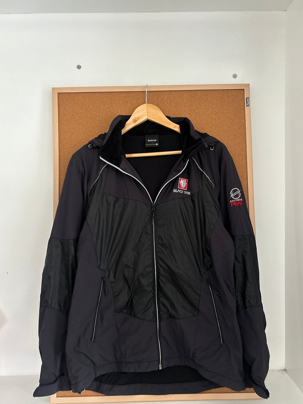 Blackyak trekking jacket