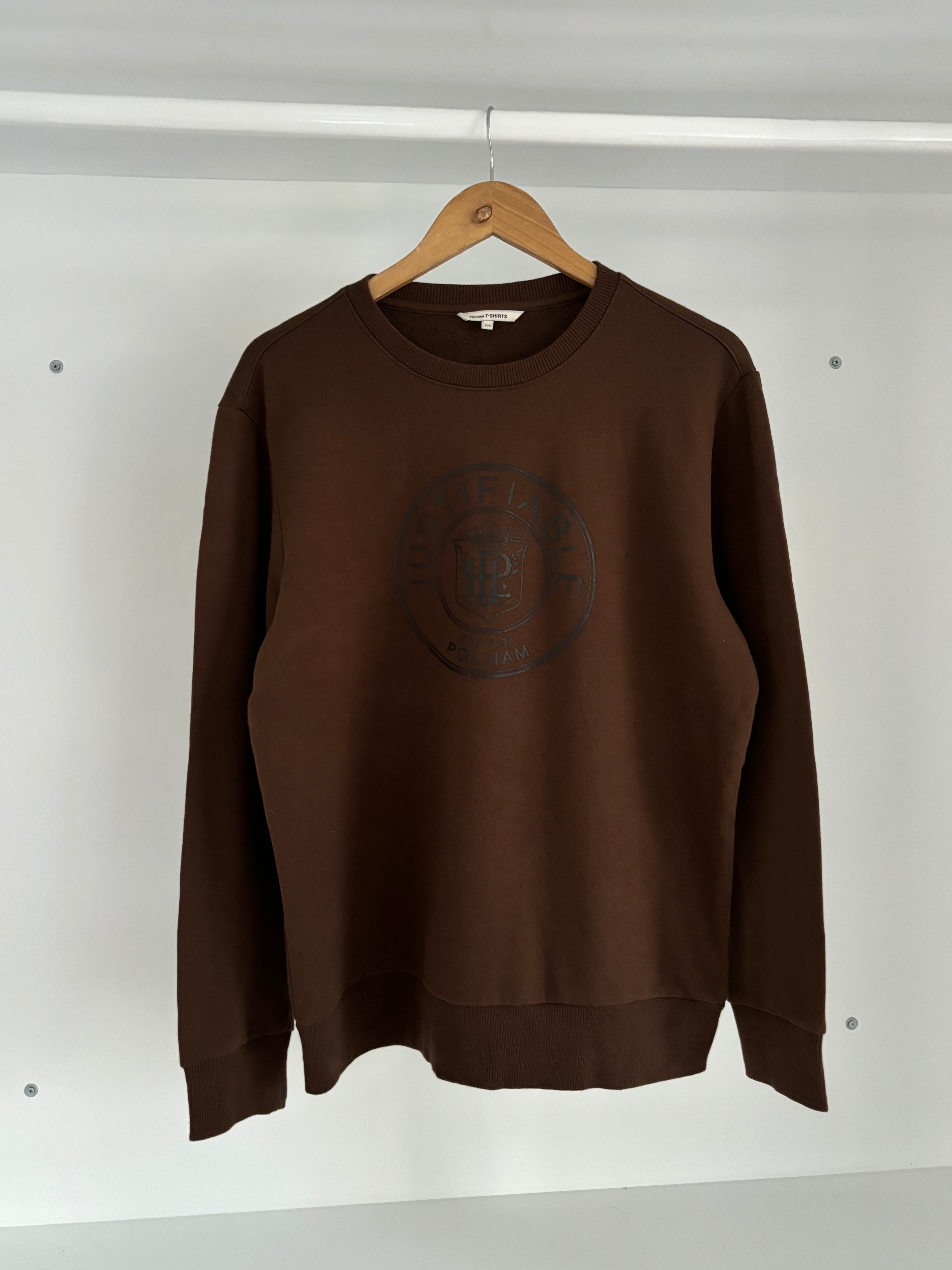 Brown graphic sweatshirt