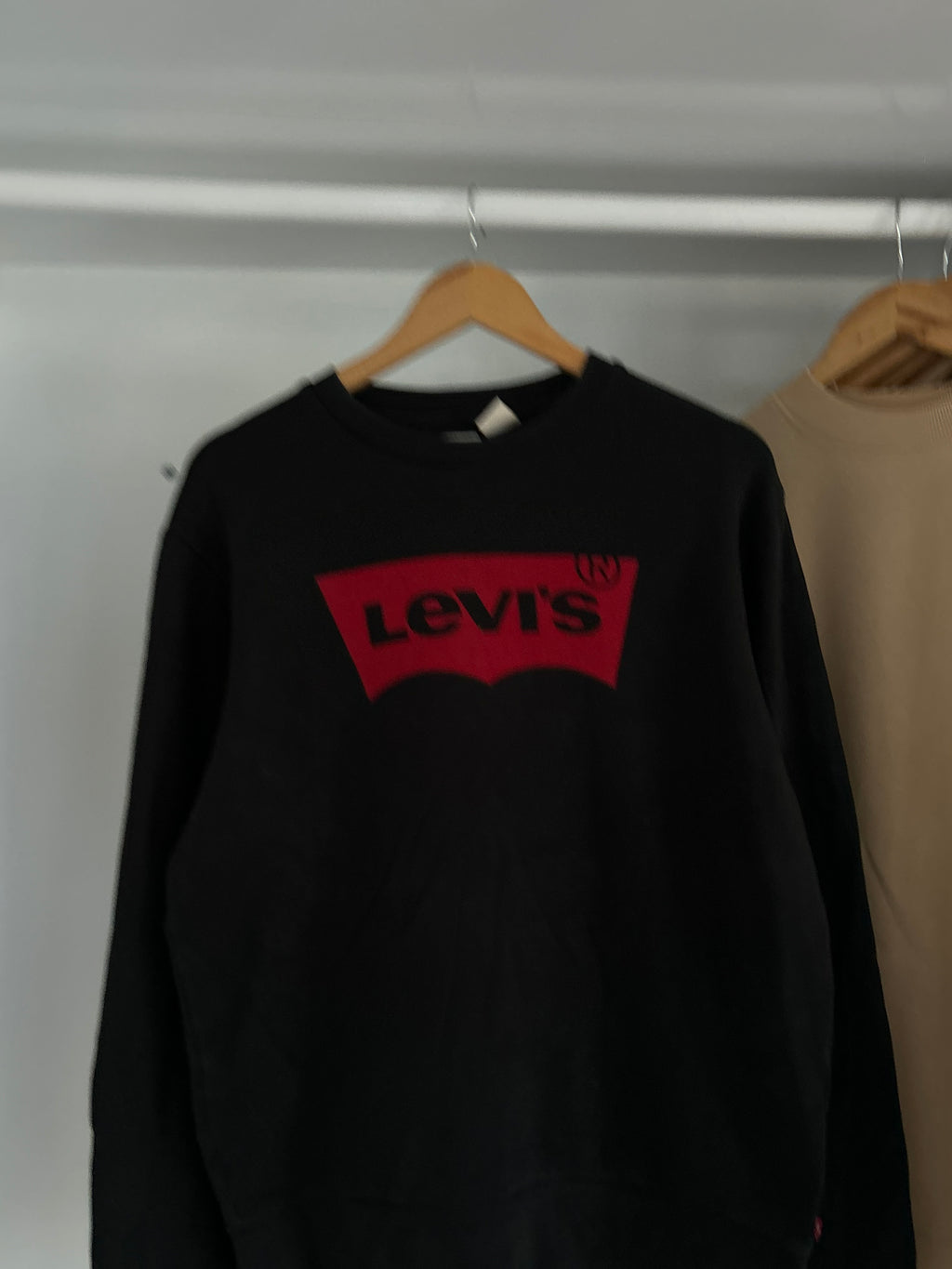 Levi’s sweatshirt