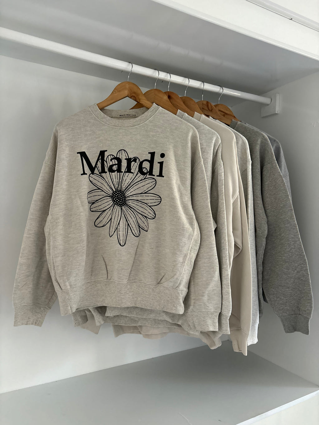 Graphic sweatshirt