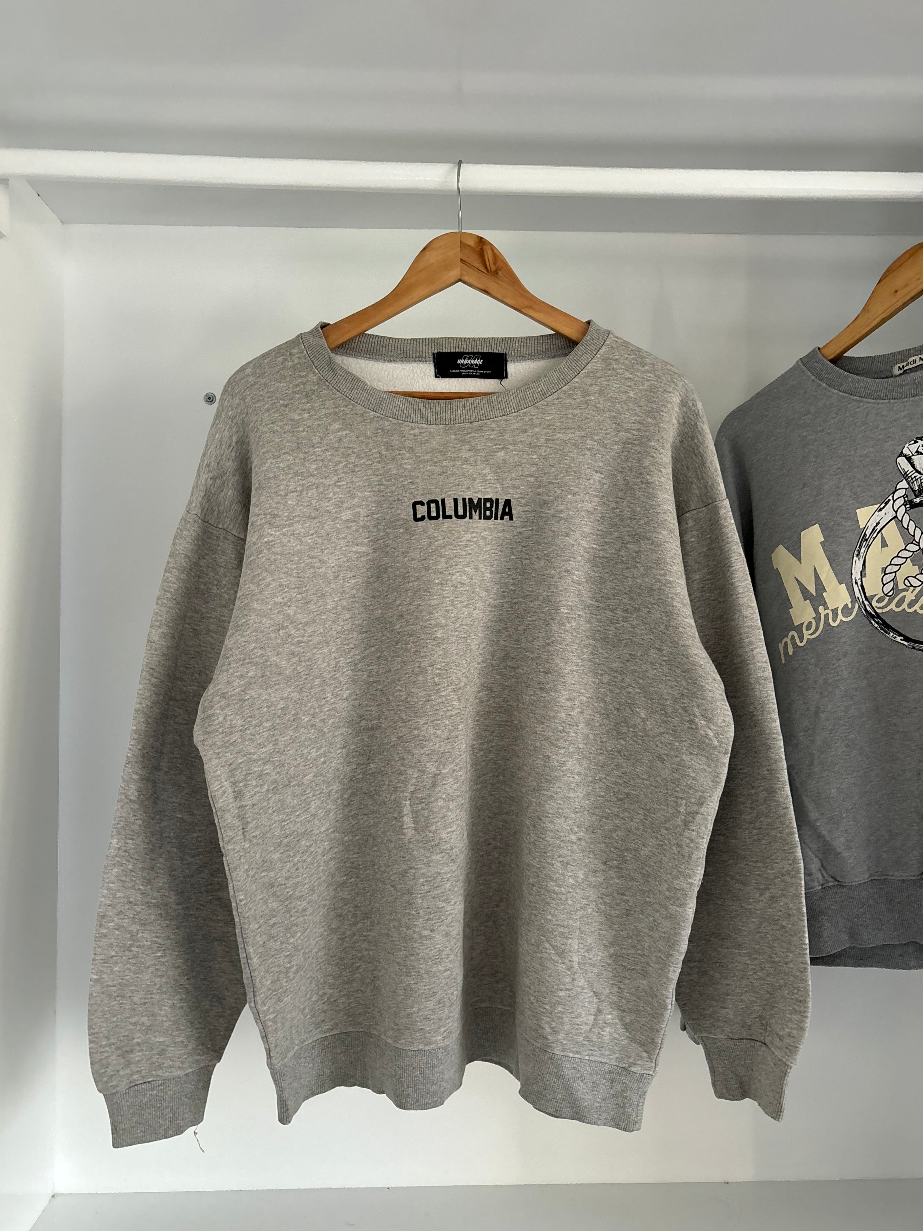 Columbia sweatshirt