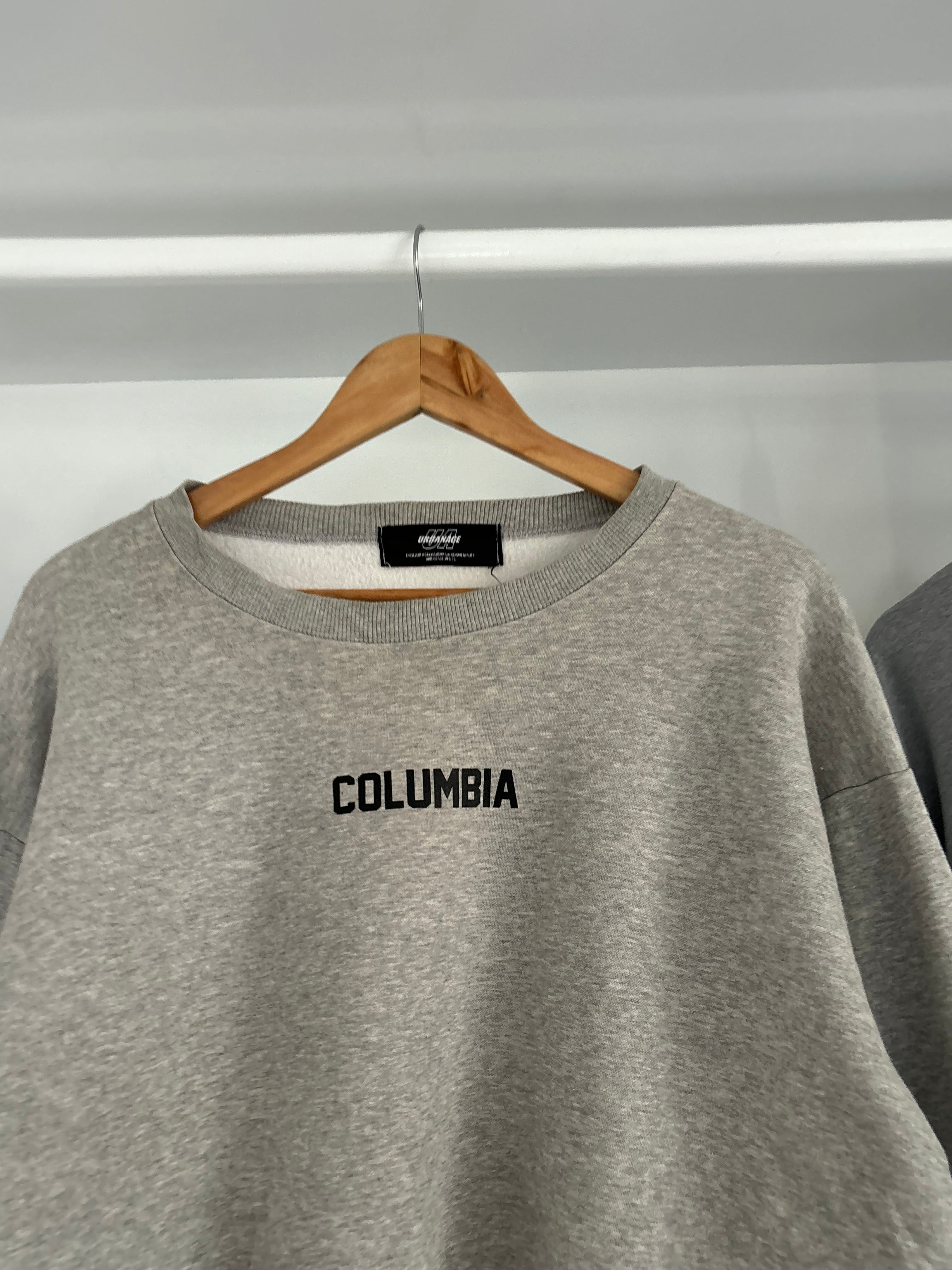 Columbia sweatshirt