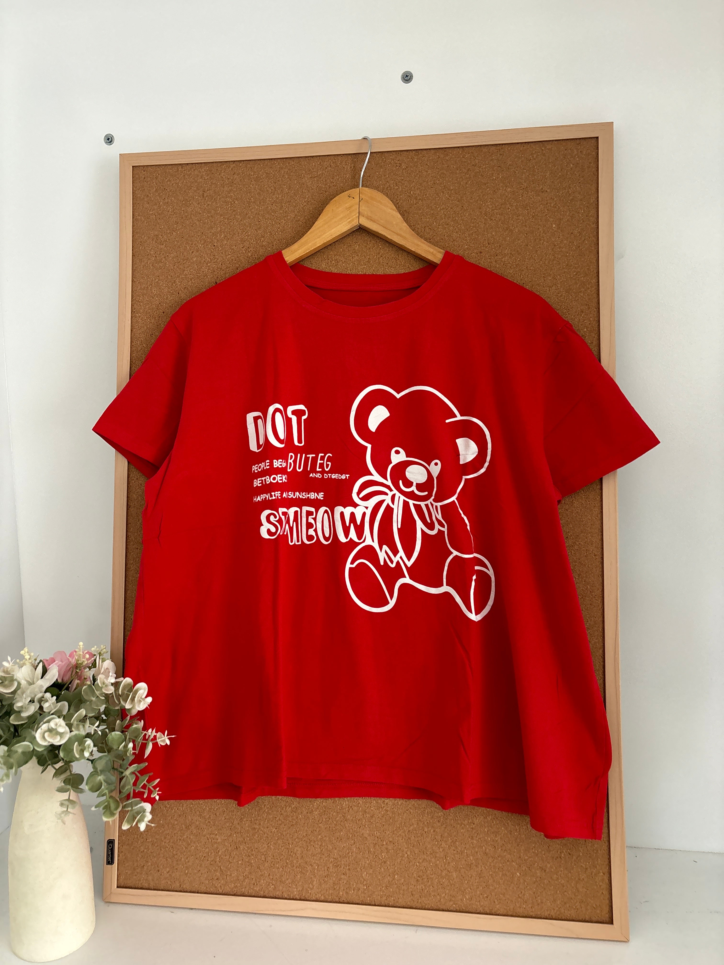 Graphic tee