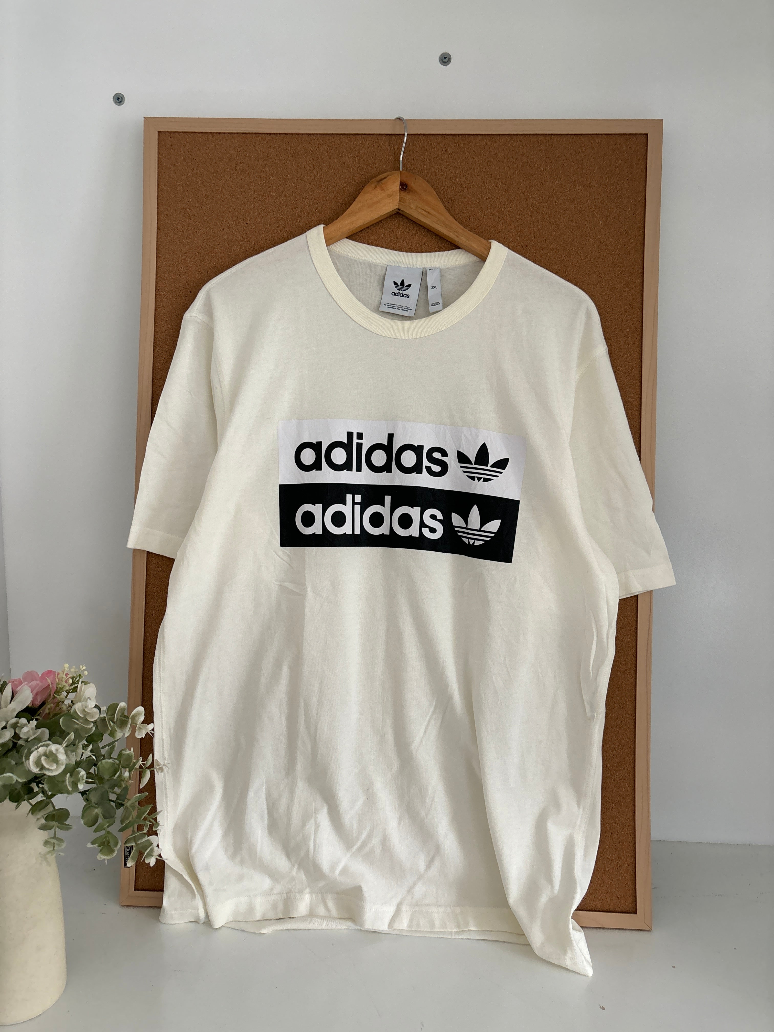 Adidas T-shirt