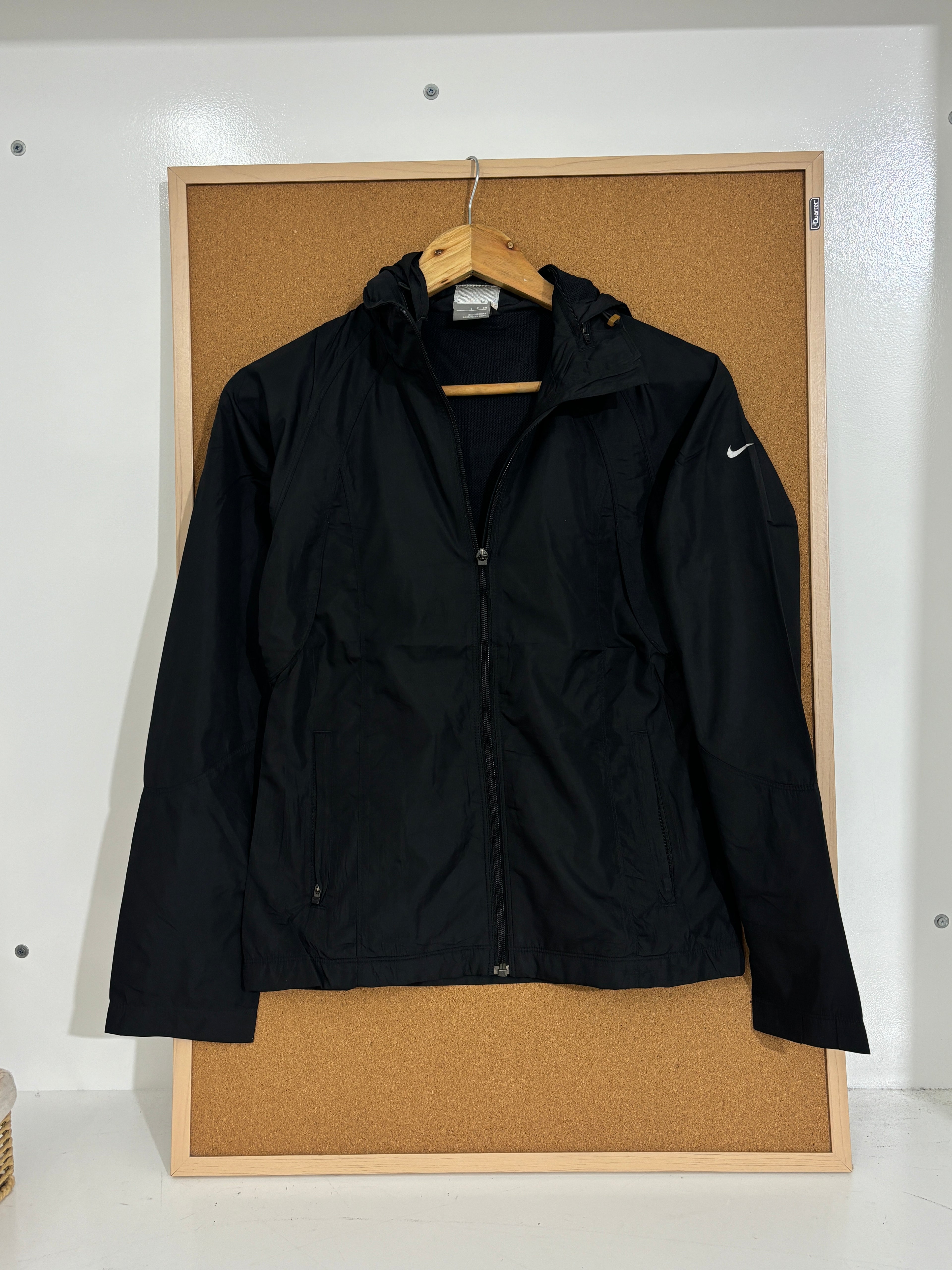 Nikes sports ( waterproof ) jacket