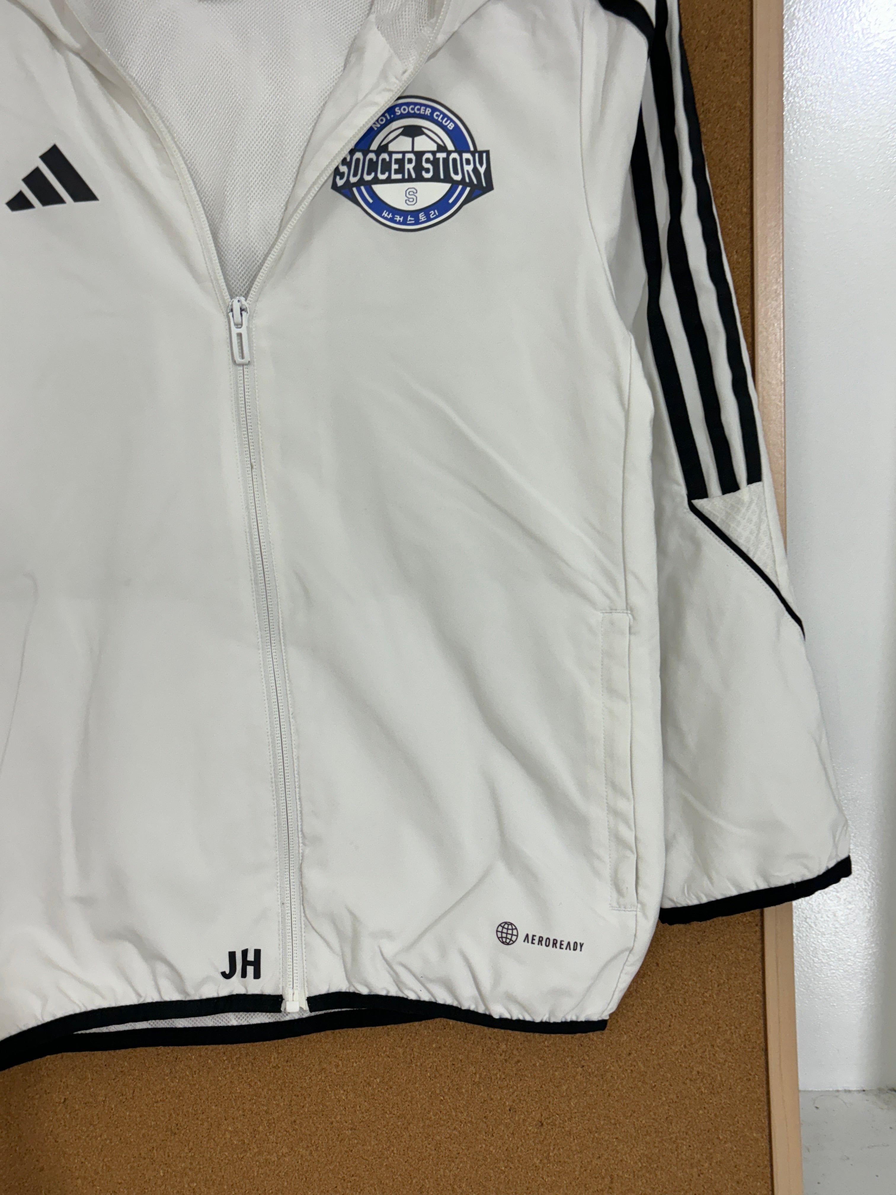 Adidas windbreaker