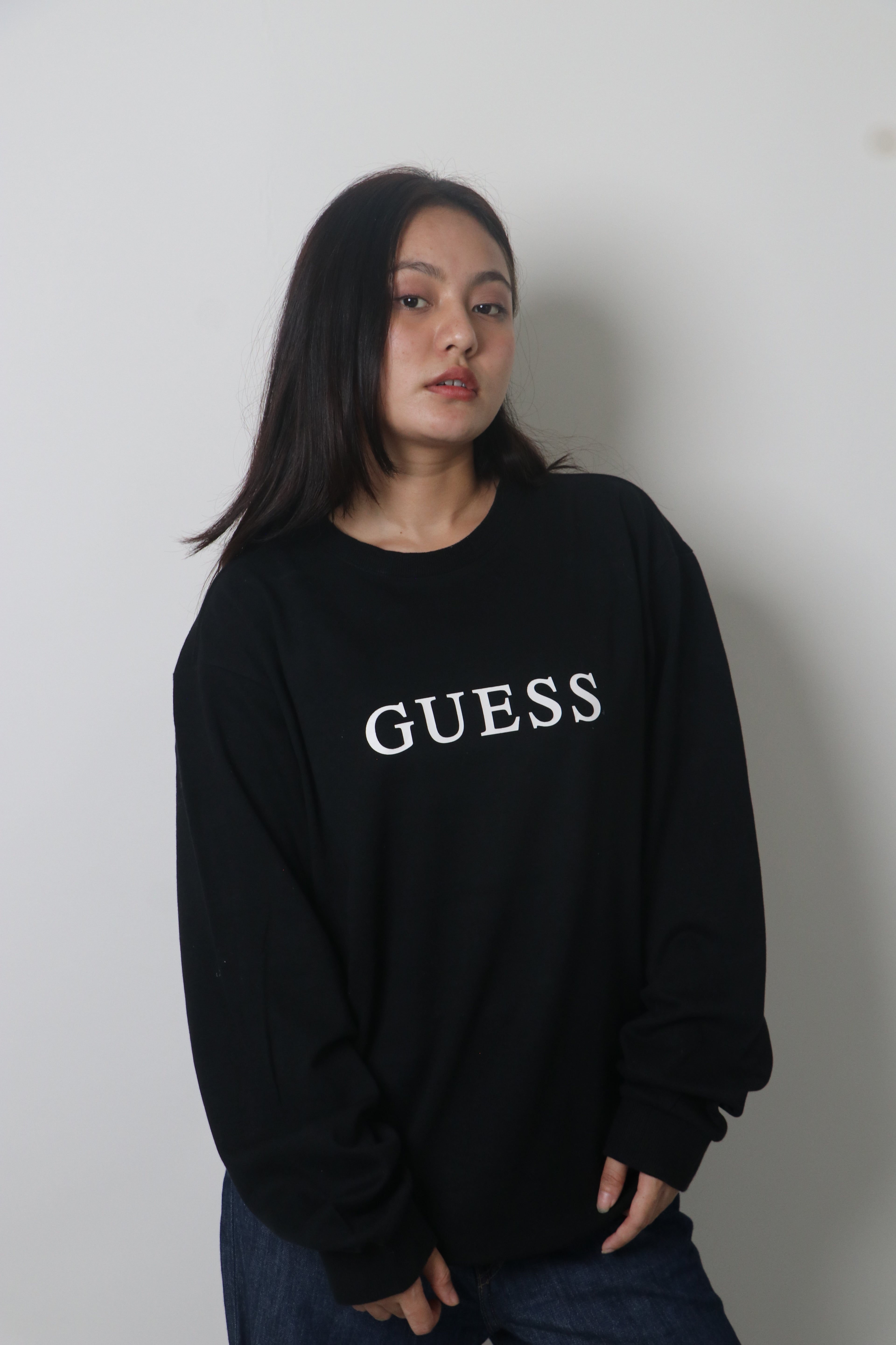 Guess Sweatshirt