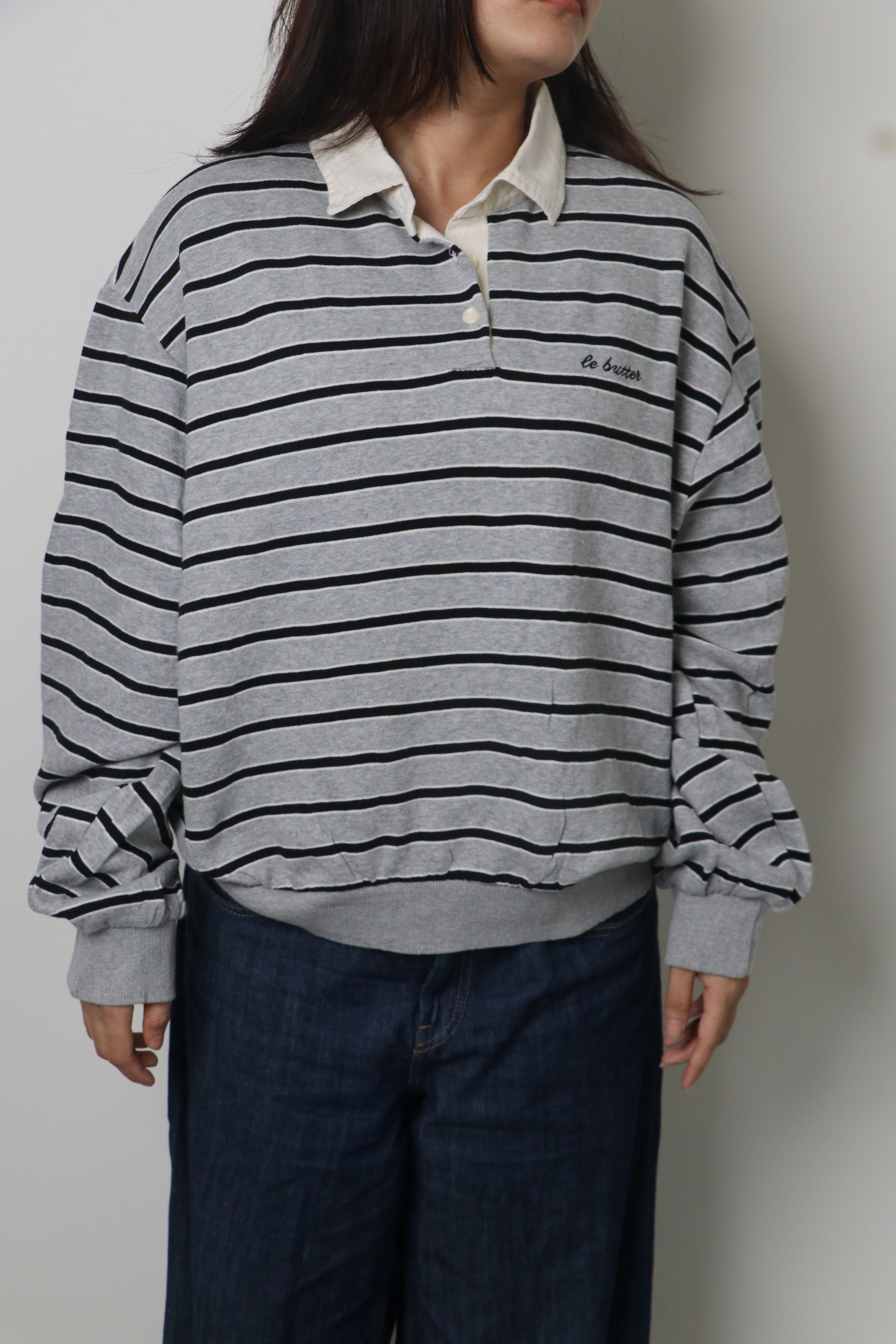 Half buttoned Sweatshirt