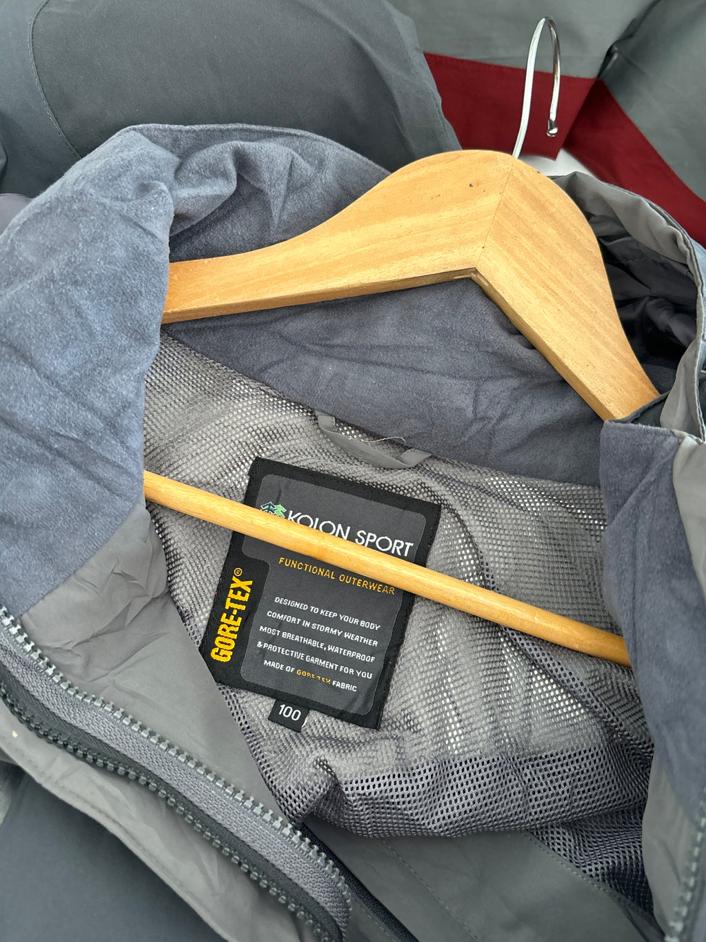 Kolon sport outdoor jacket