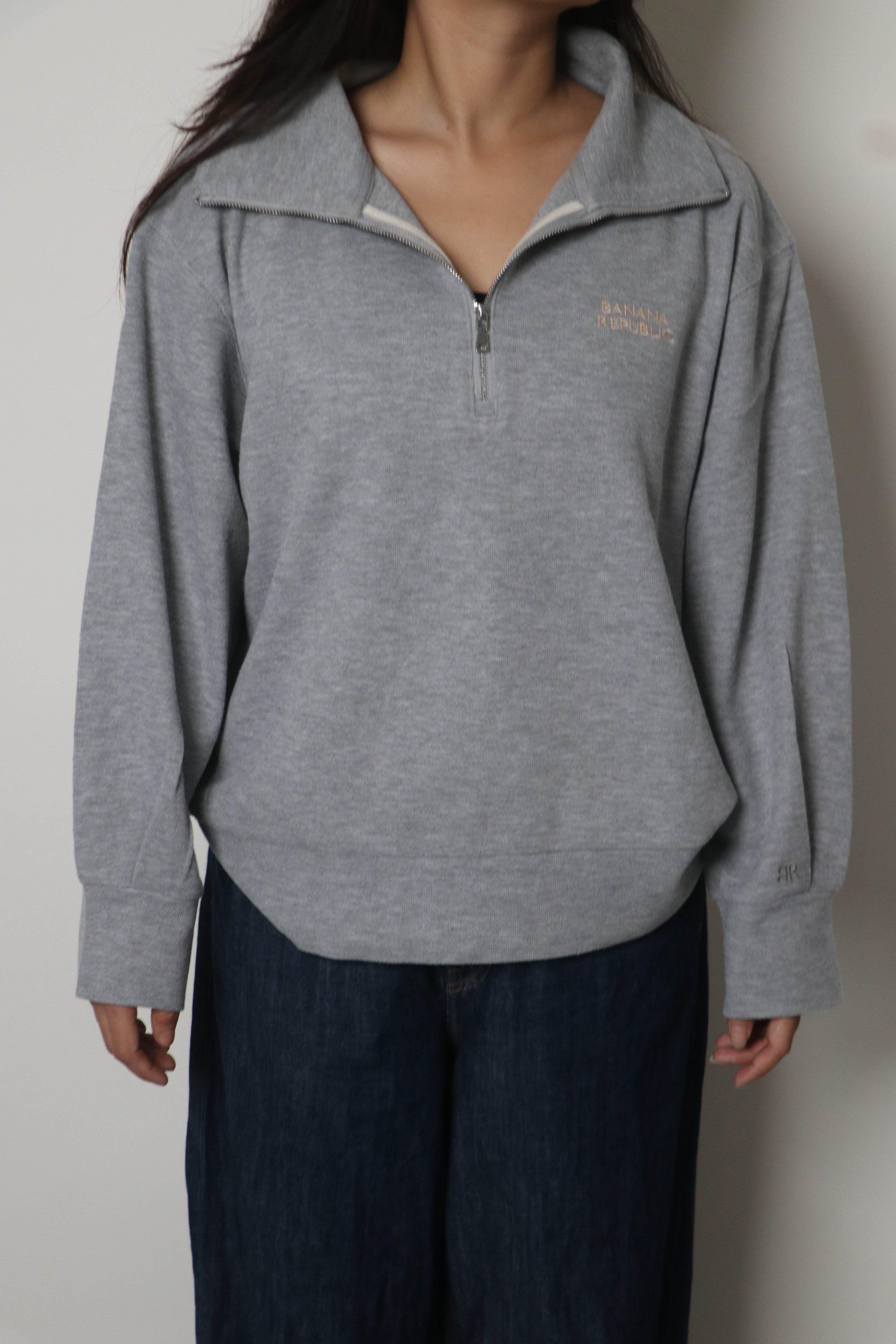 Half-zipper sweatshirt