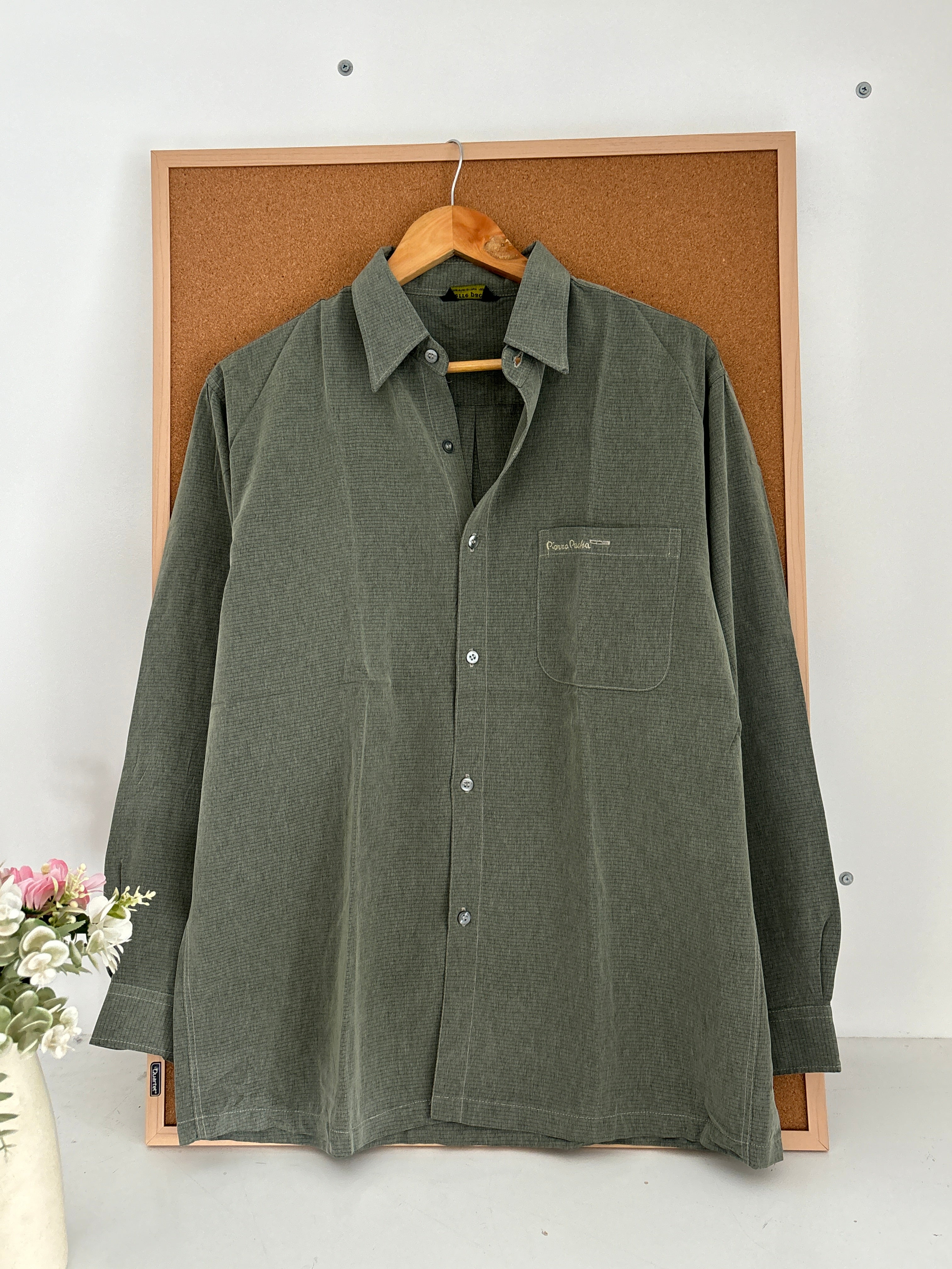 Green shirt