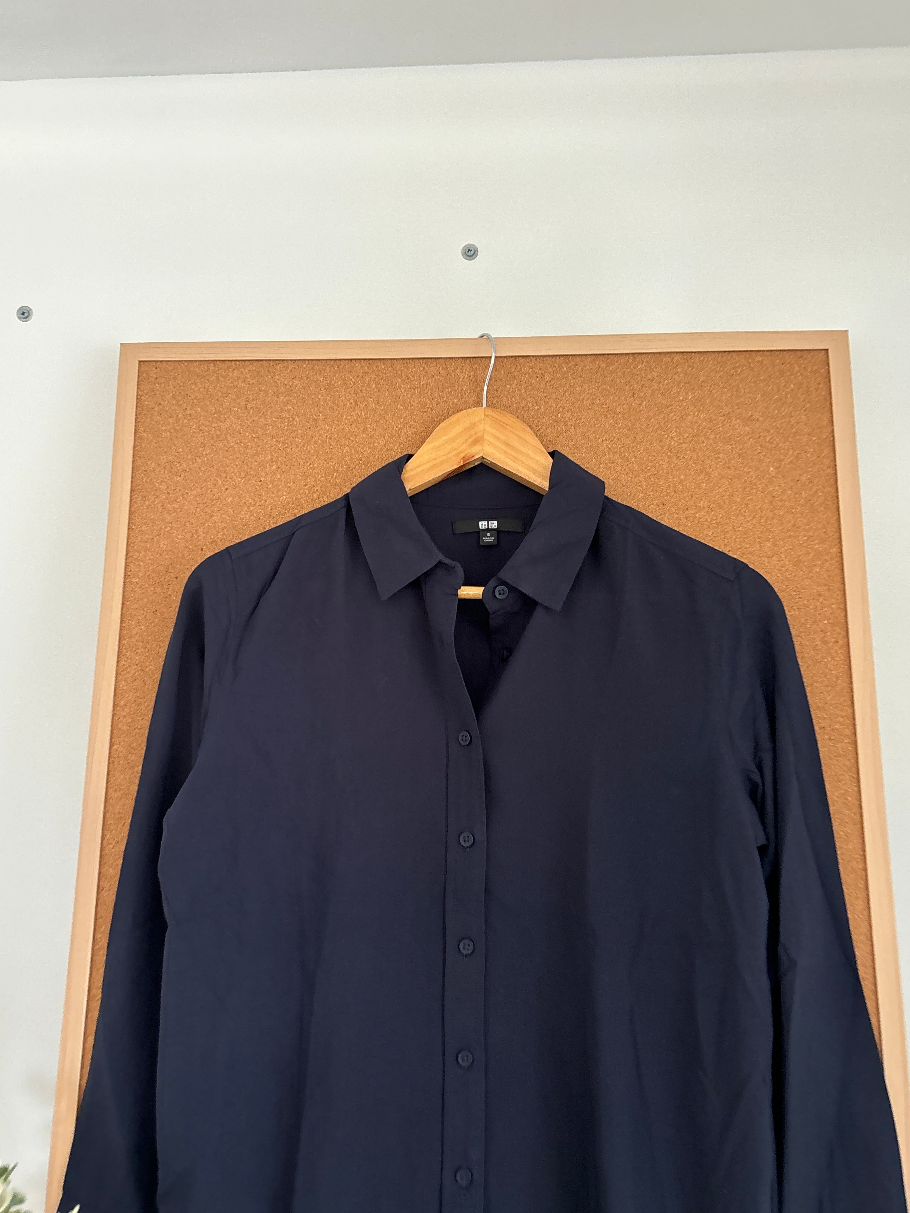 Uniqlo cotton shirt(blue)