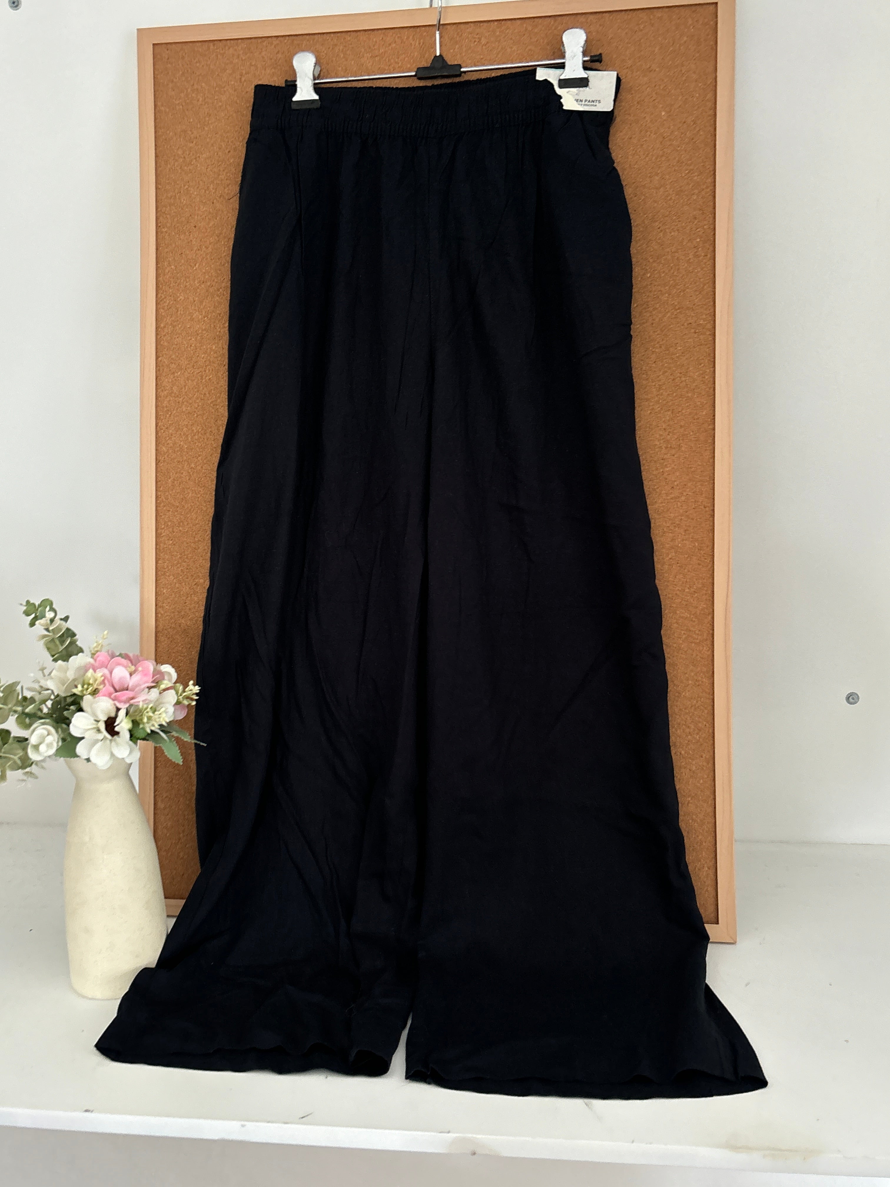 Black linen trouser