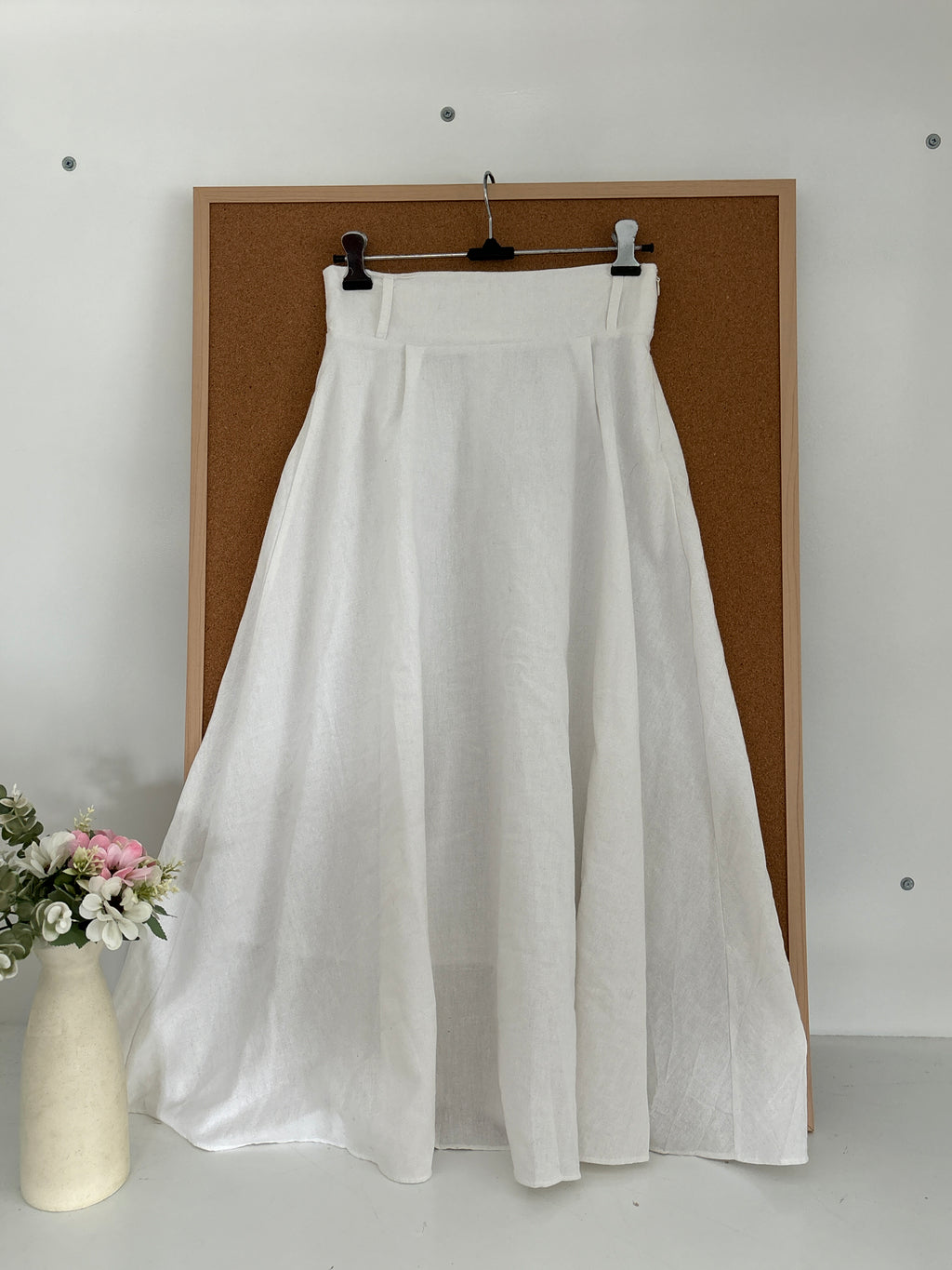 White linen blended skirt