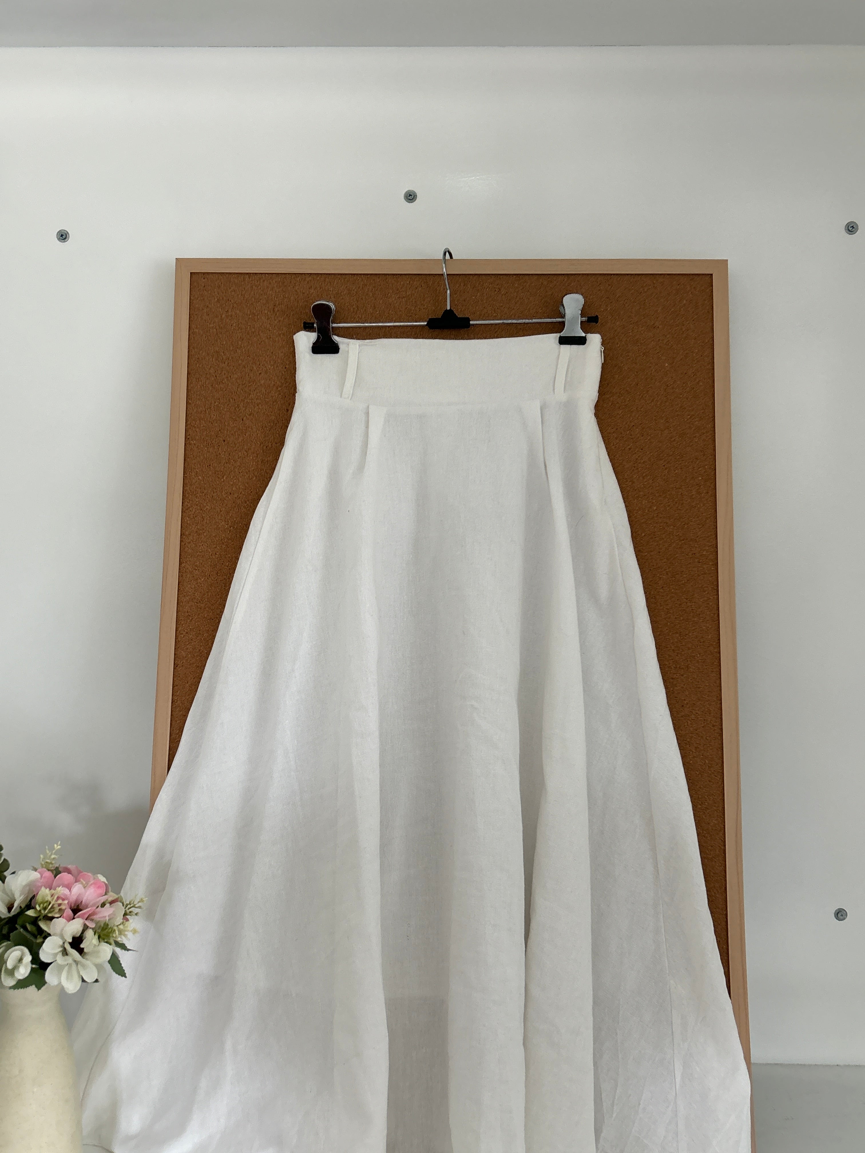 White linen blended skirt
