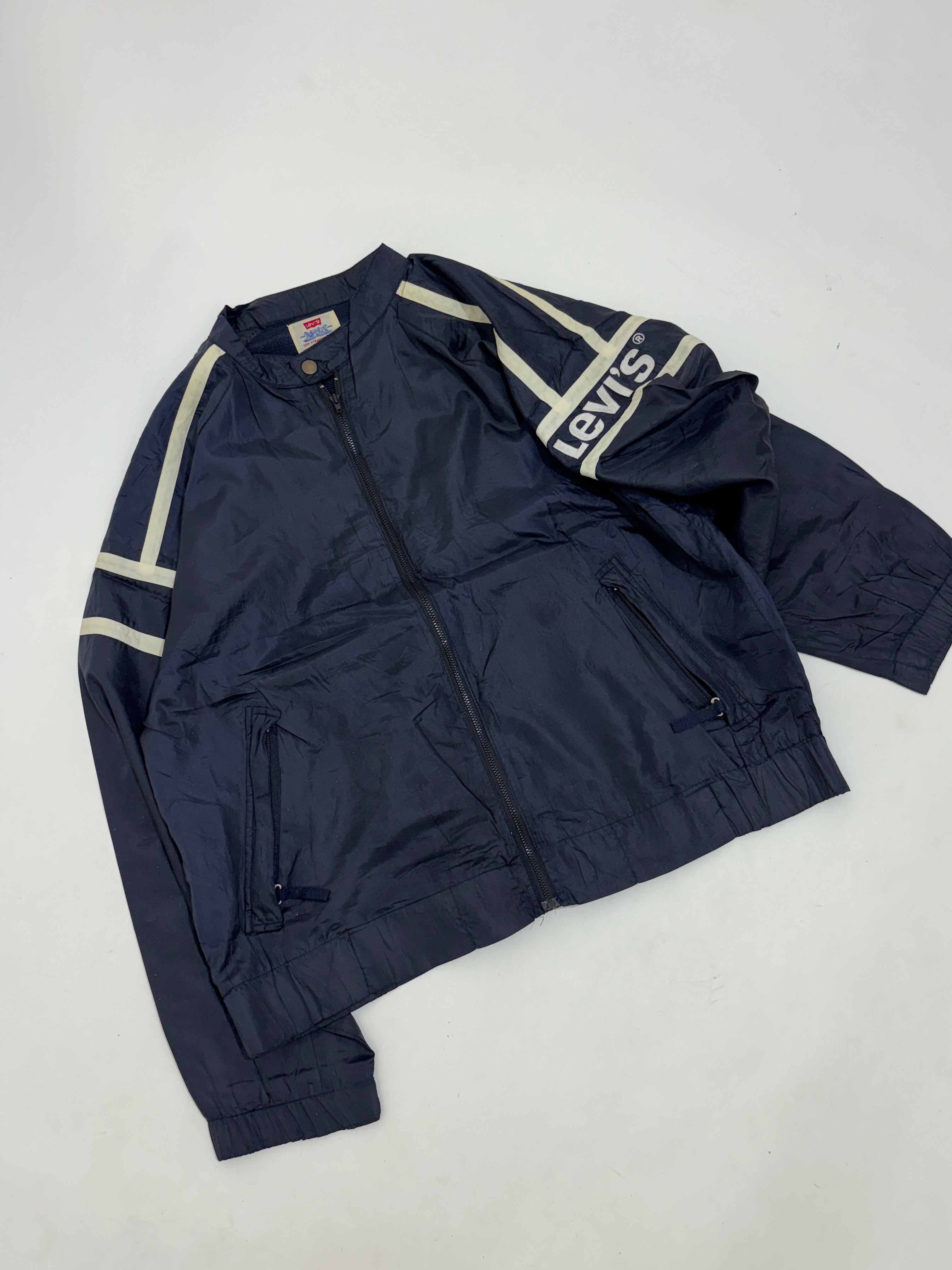 Levis windbreaker