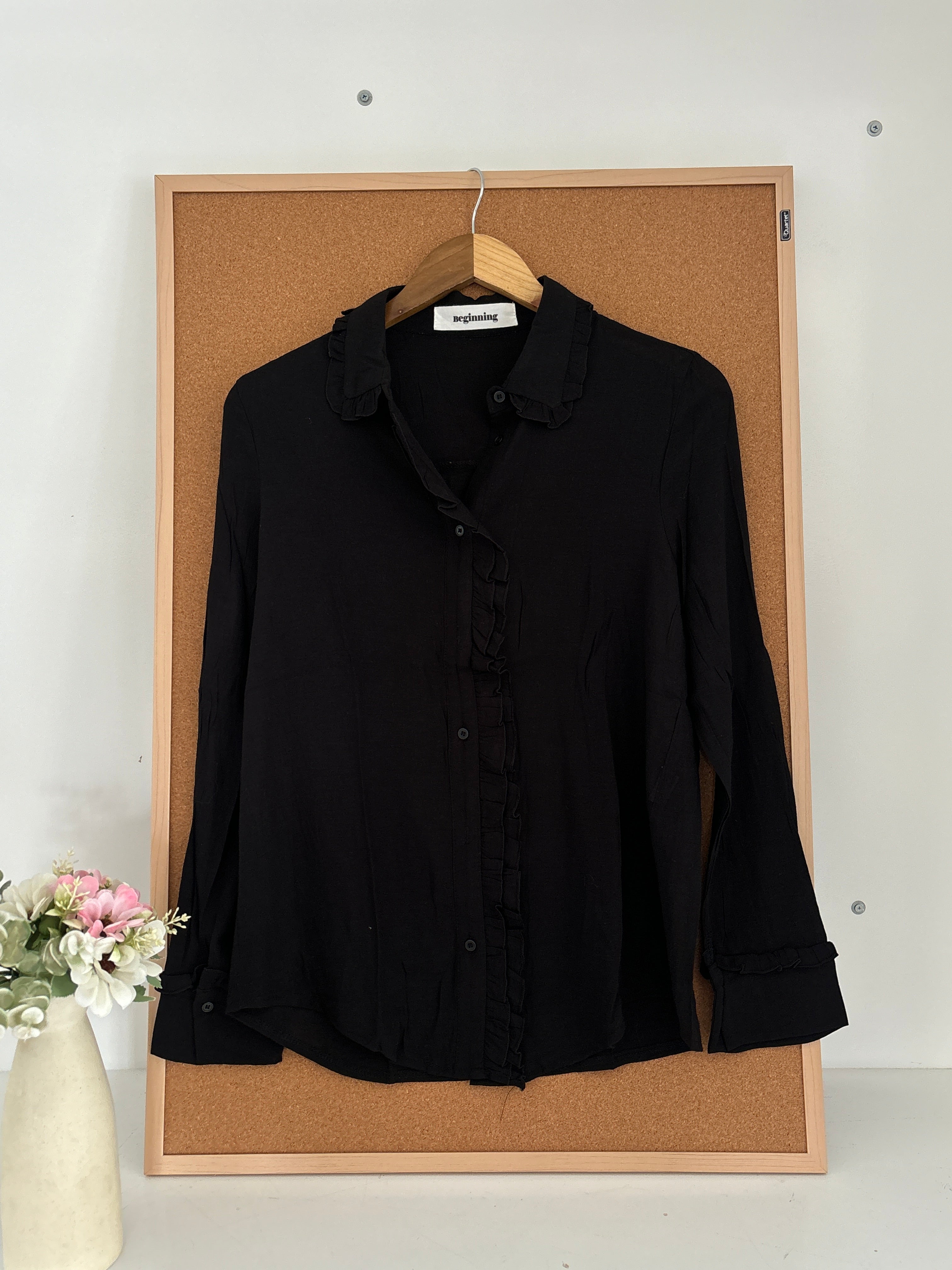 Black shirt