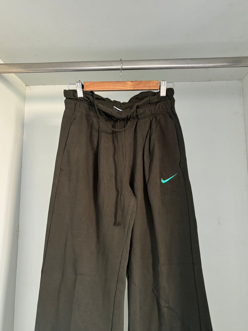 Nike joggers