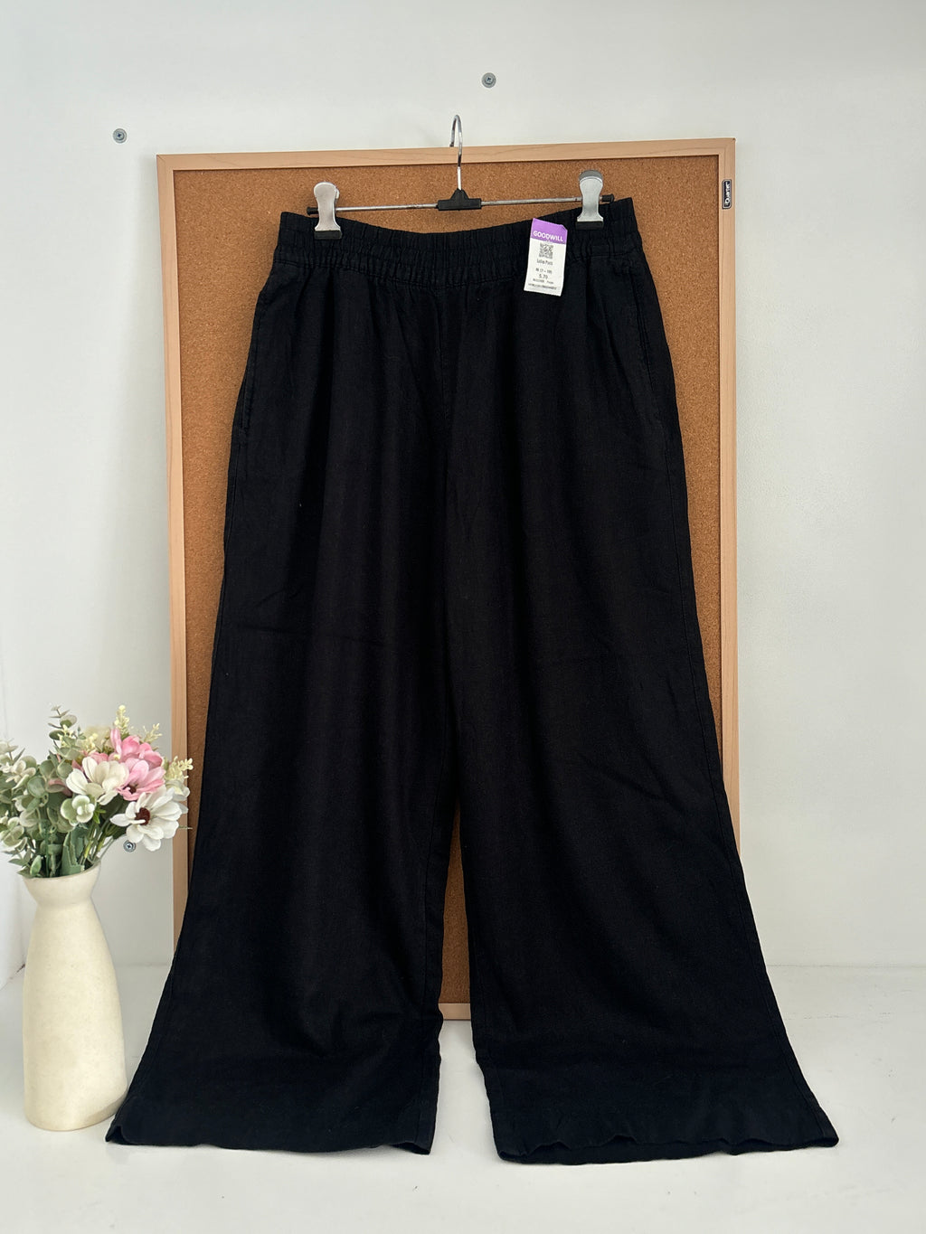 Black linen trouser