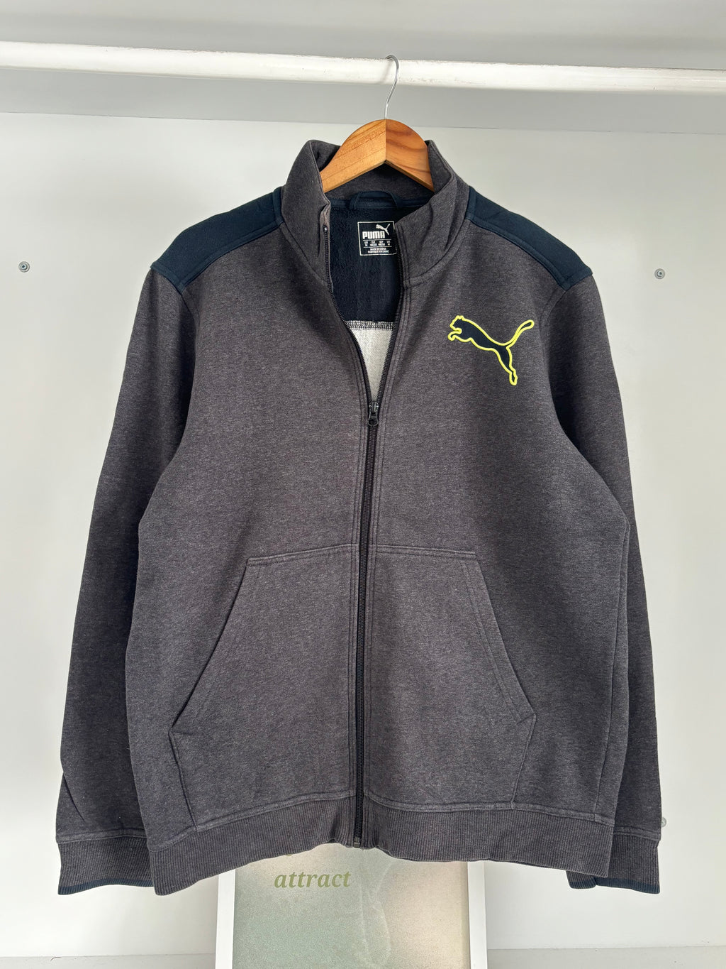 Puma zipper