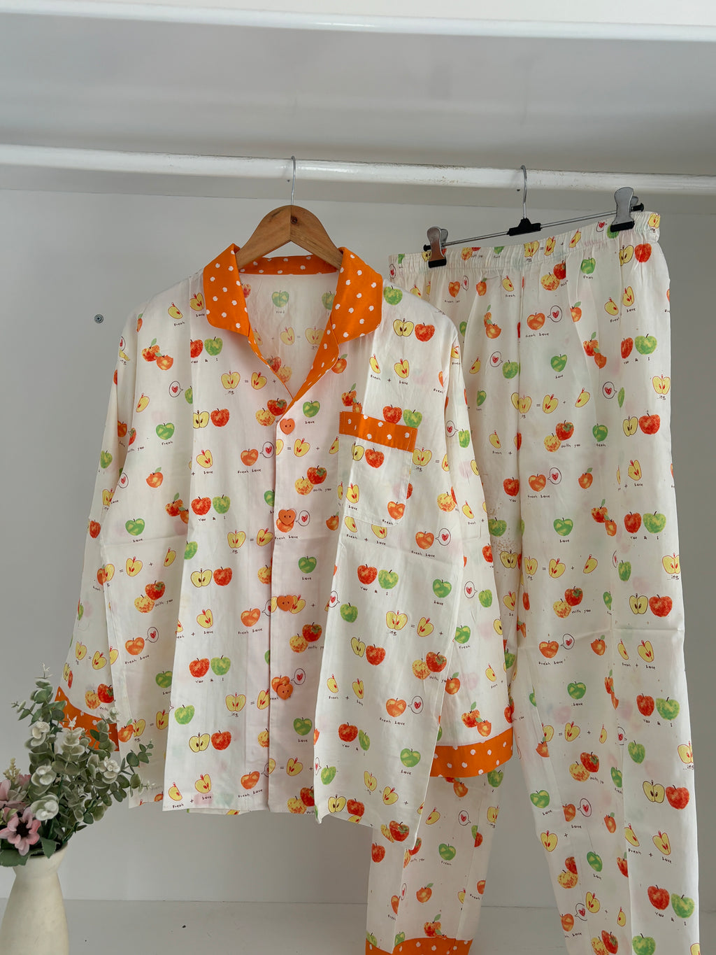 Apple pj