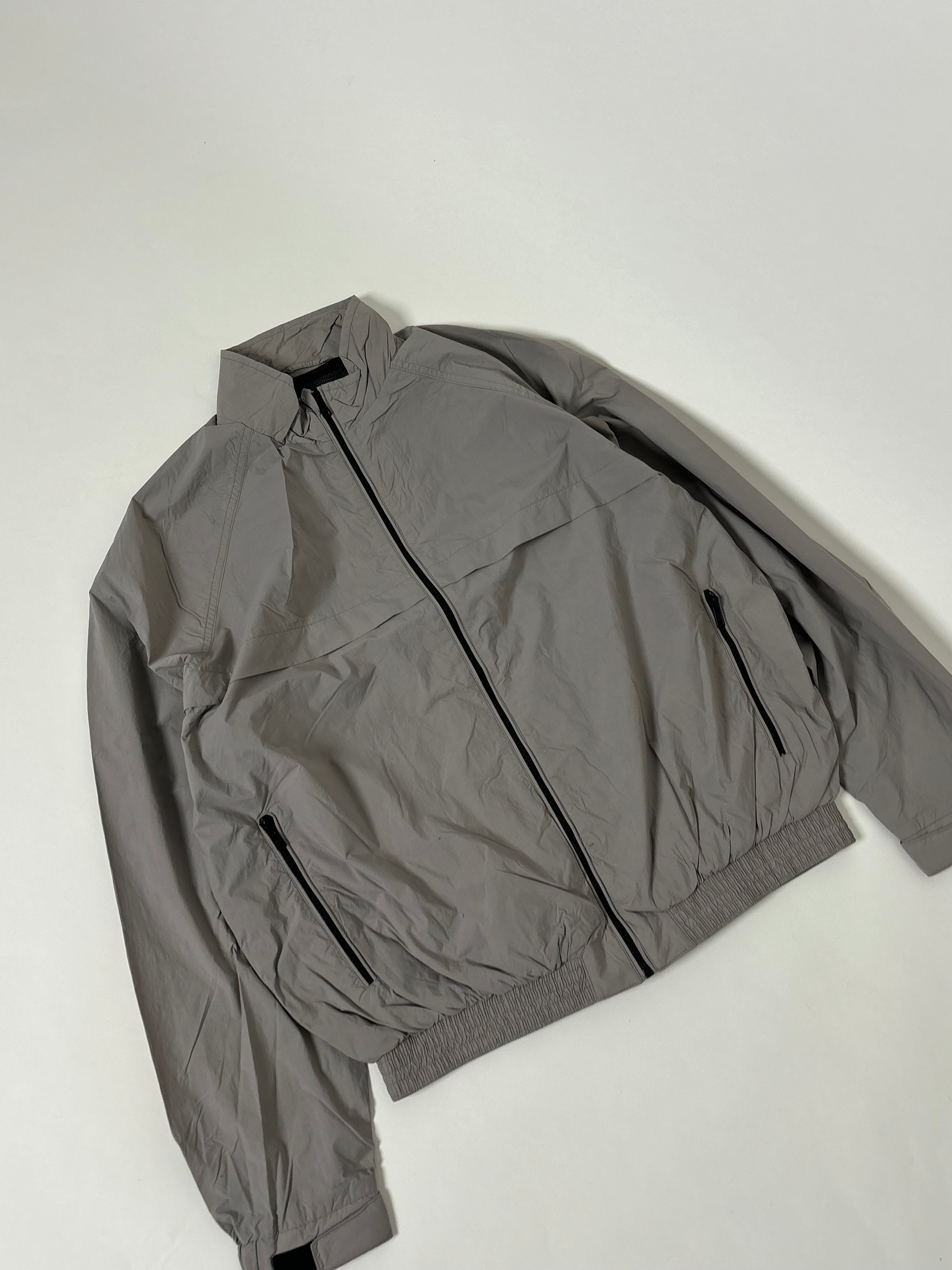 Minimal jacket