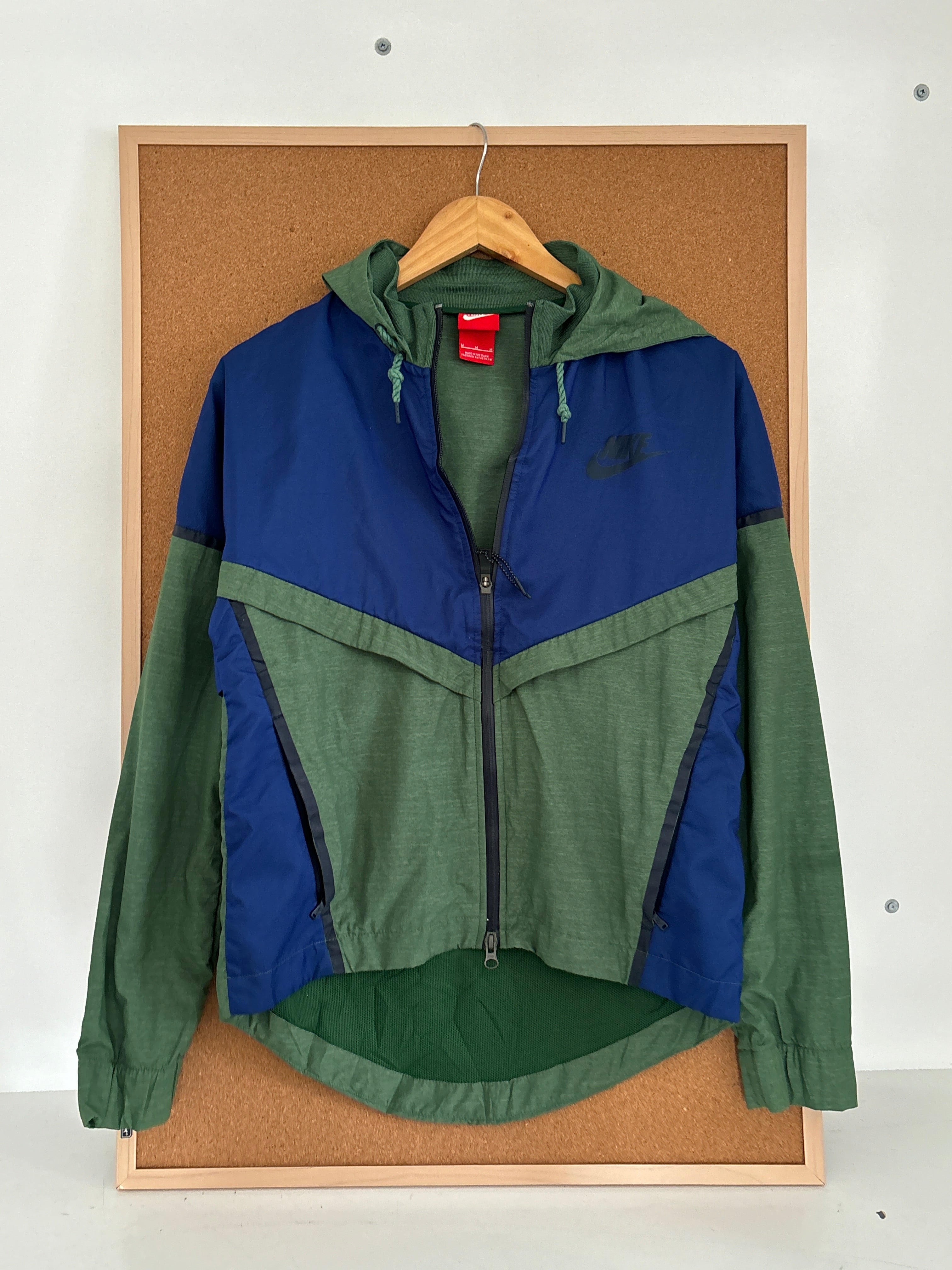 Nike windbreaker