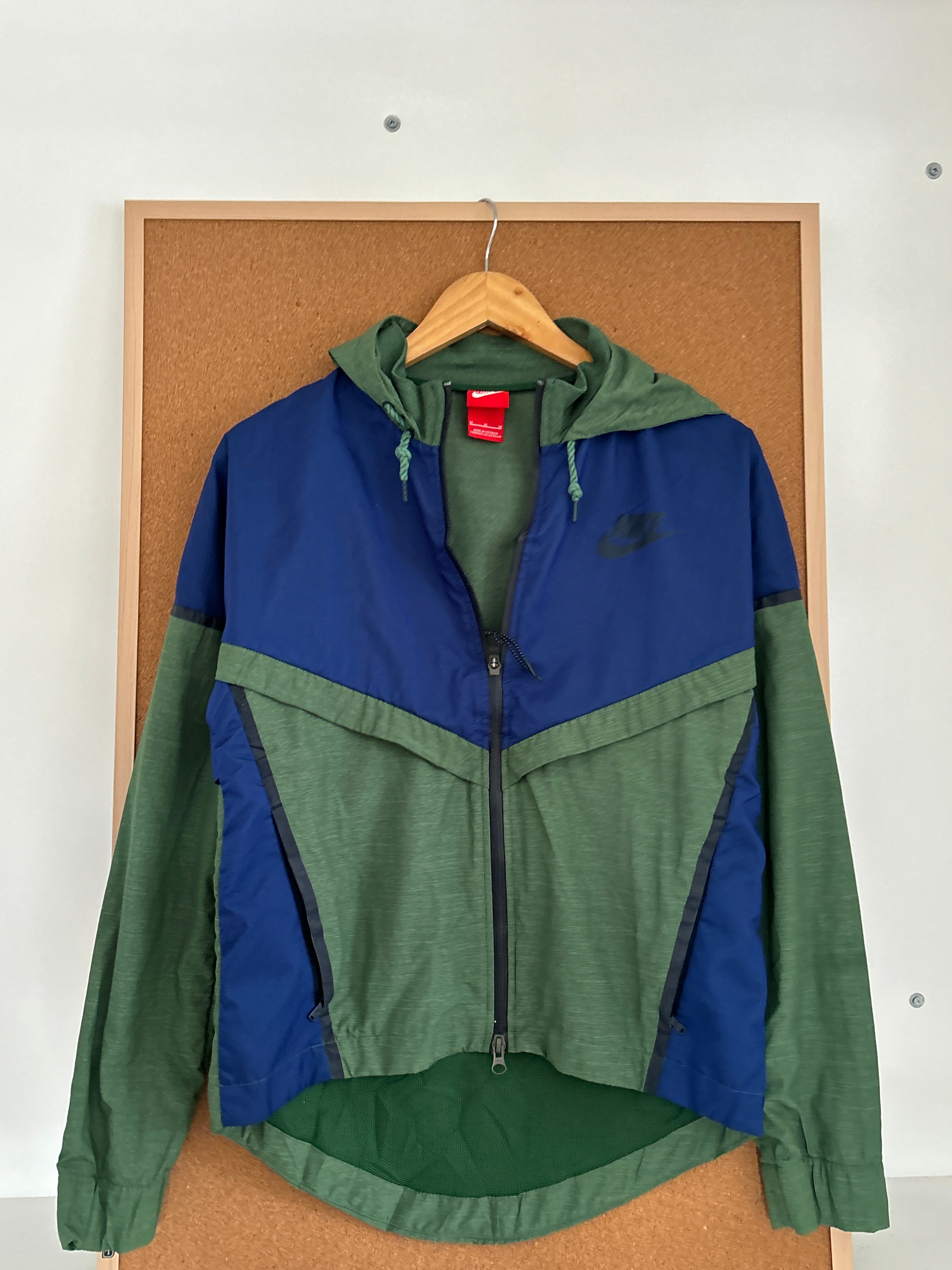 Nike windbreaker