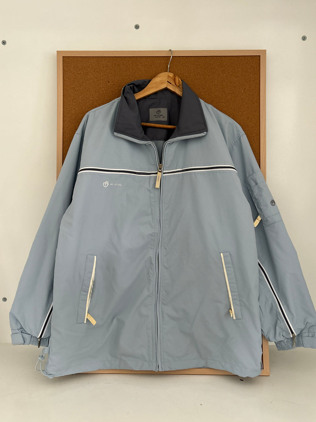 HI-FIVE jacket