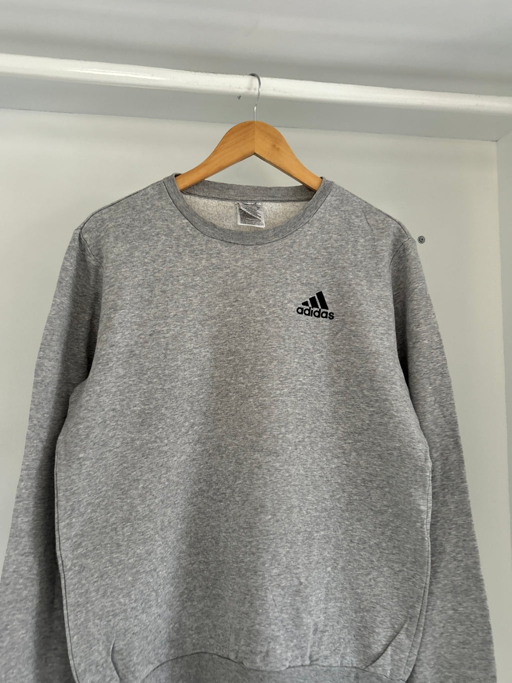 Adidas Sweatshirt