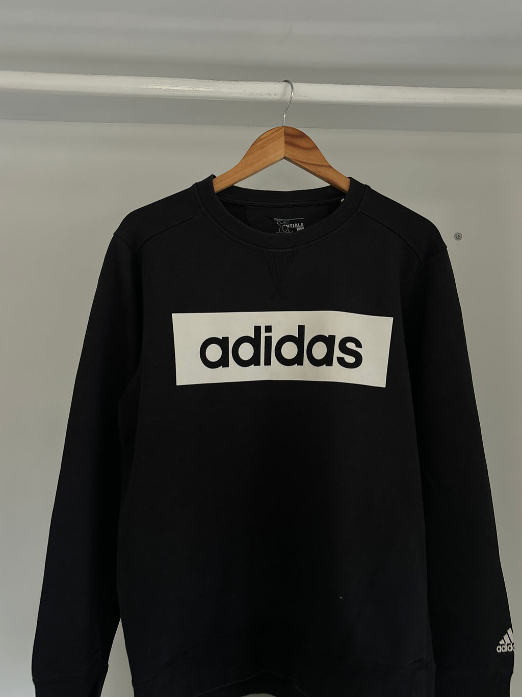 Adidas Sweatshirt
