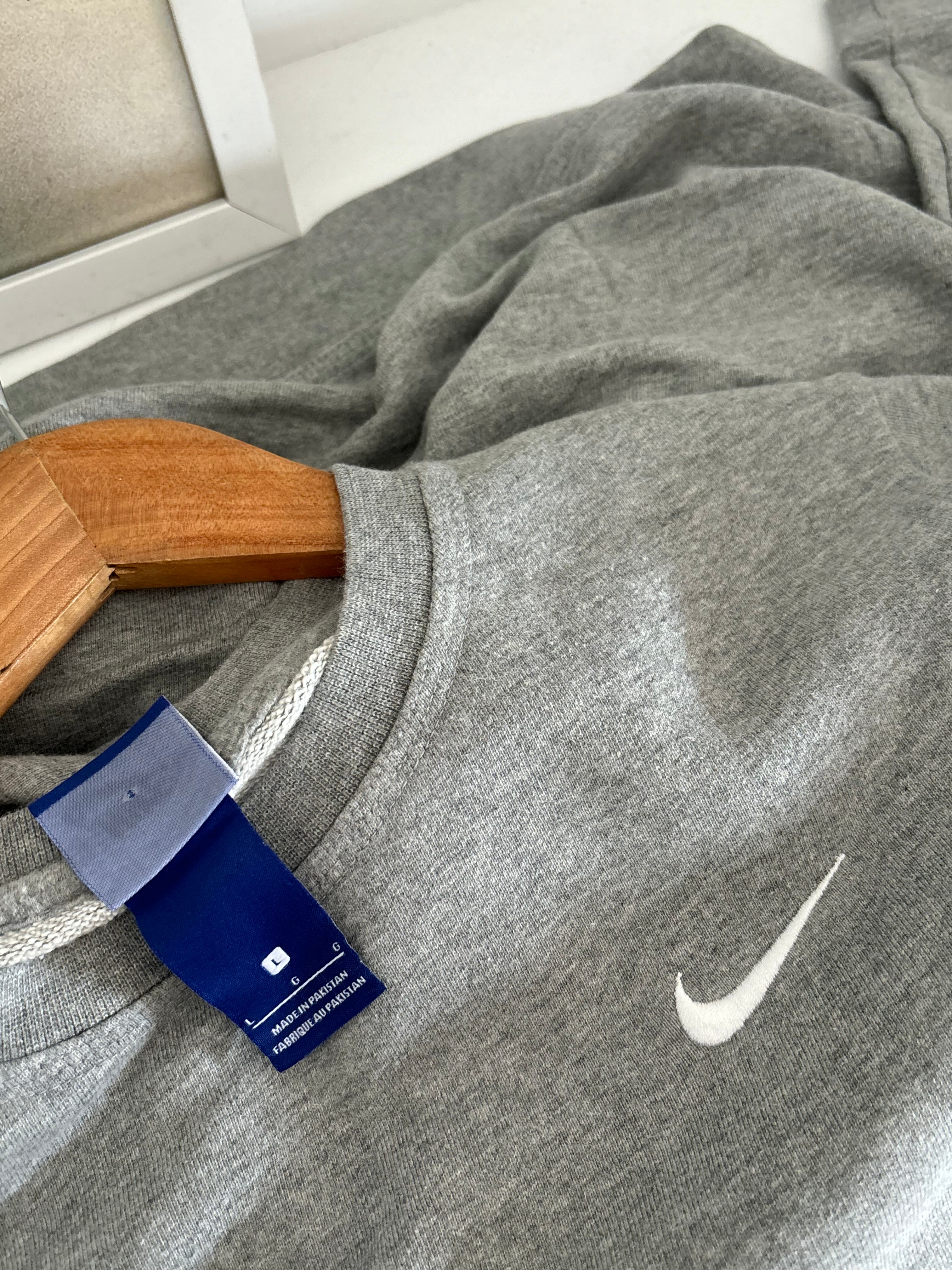 Nike sweatshirt