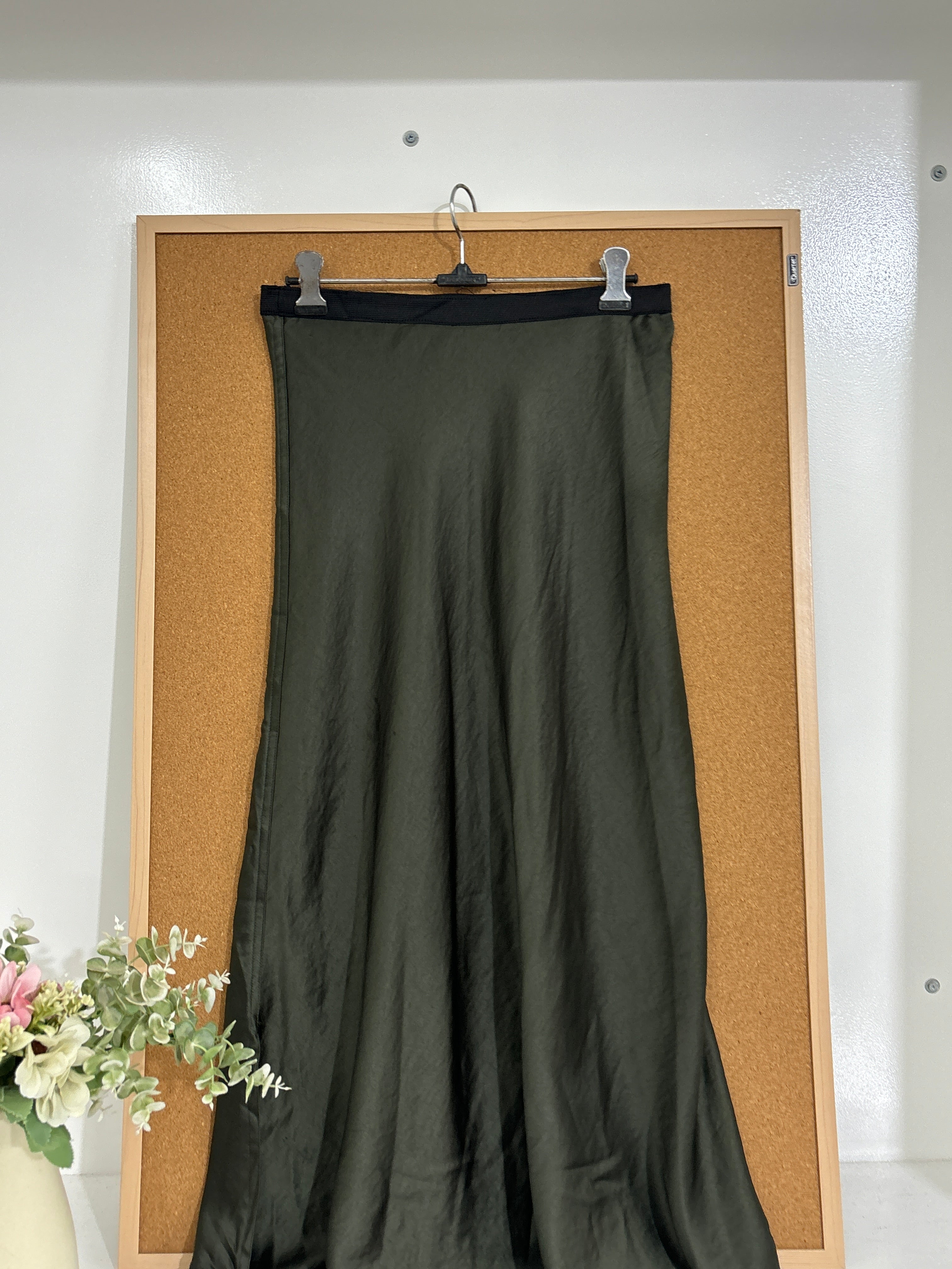 Satin skirt