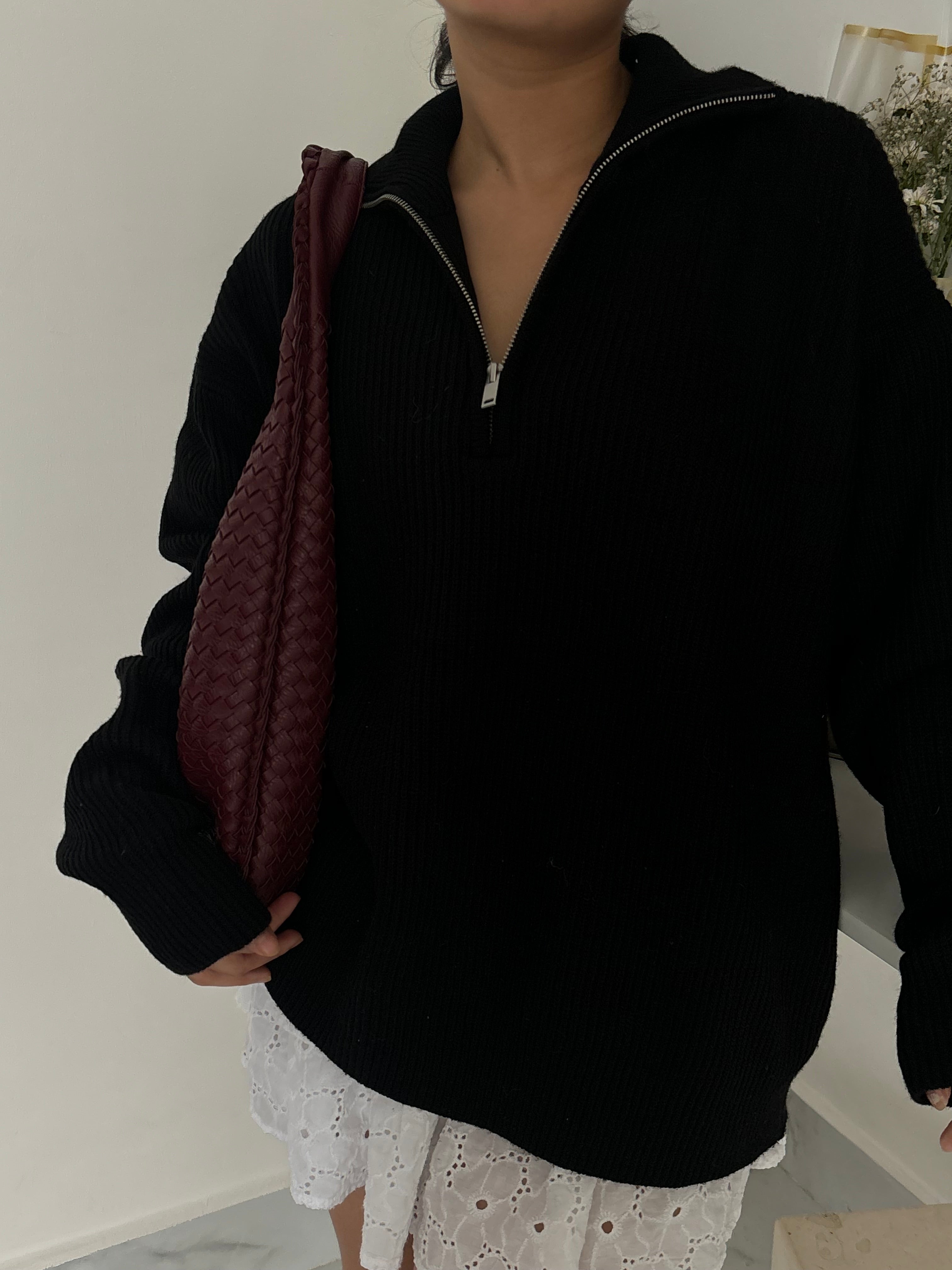 Half zipper sweater.