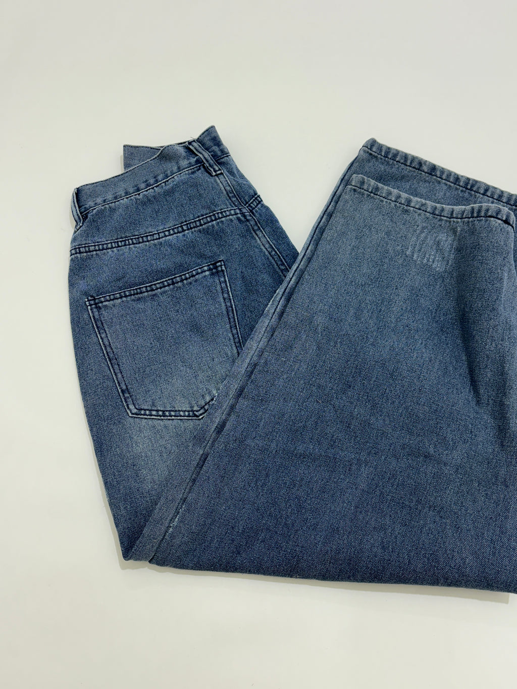 Highwaisted baggy jeans