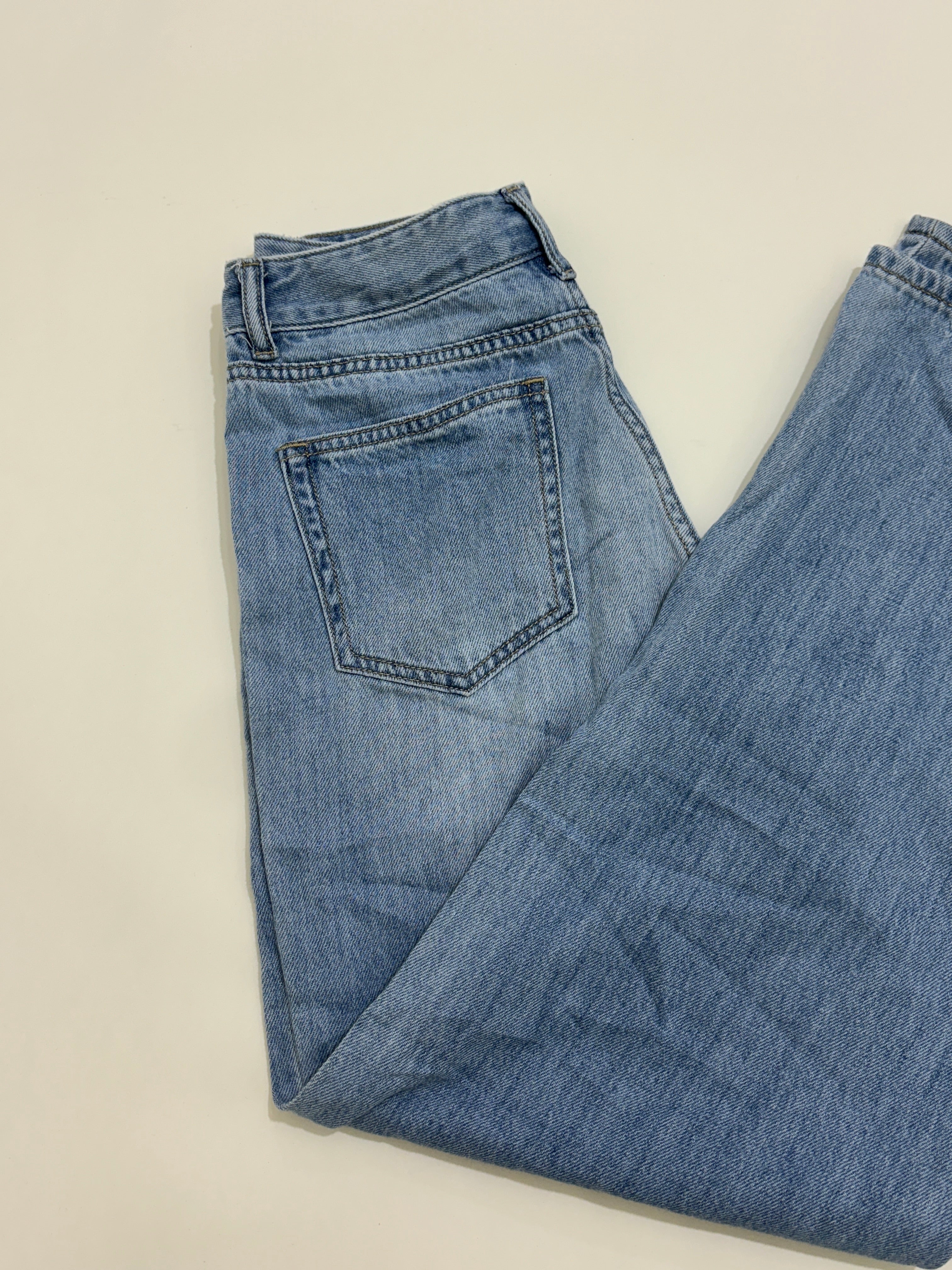 Highwaisted straight fit jeans