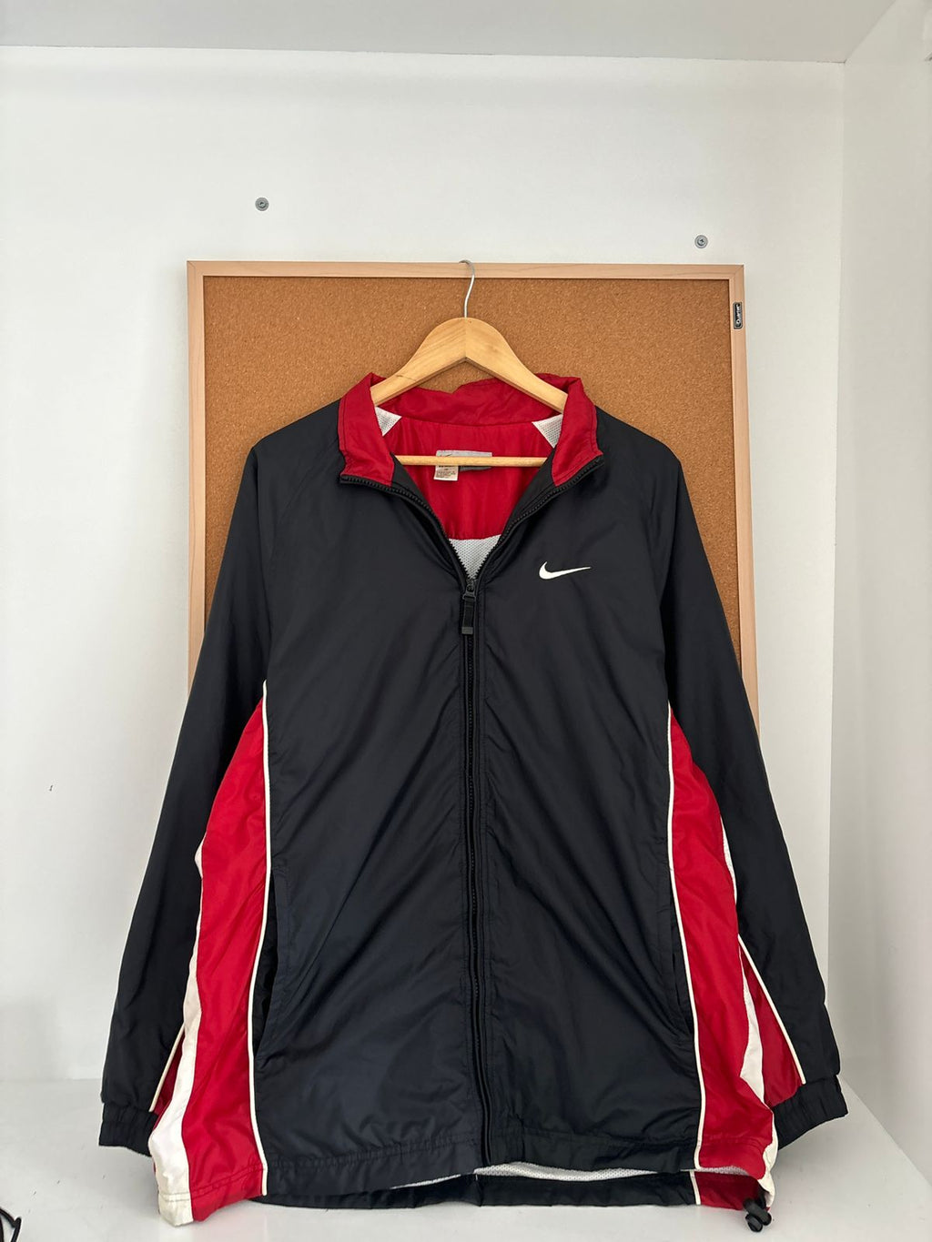 Nike Black Red Full-Zip Windbreaker Jacket